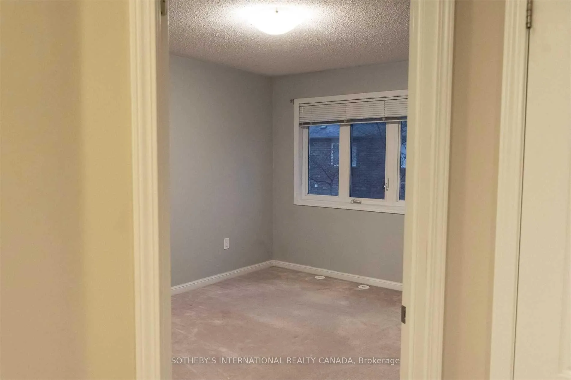 Photo 17 of 921 Raftis Crescent, Milton, Coates — HOMEH