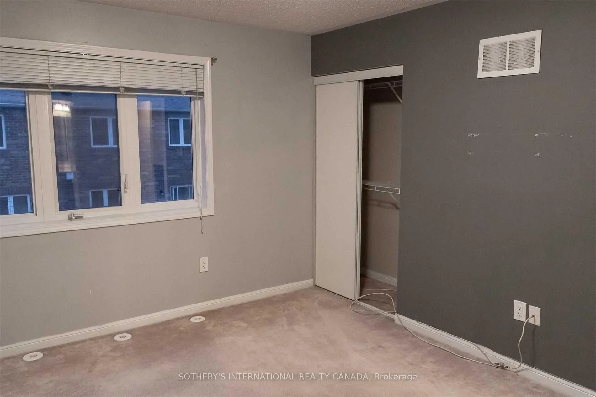 Photo 18 of 921 Raftis Crescent, Milton, Coates — HOMEH