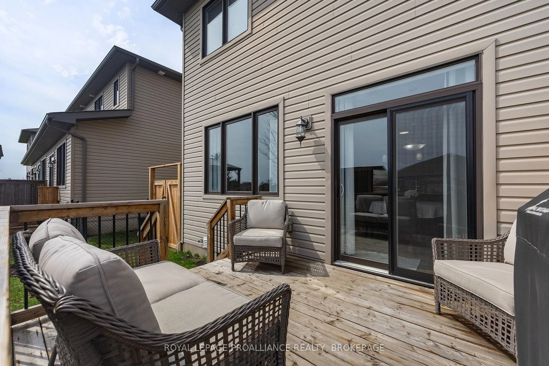Photo 10 of 136 Simurda Court, Loyalist, Amherstview — HOMEH
