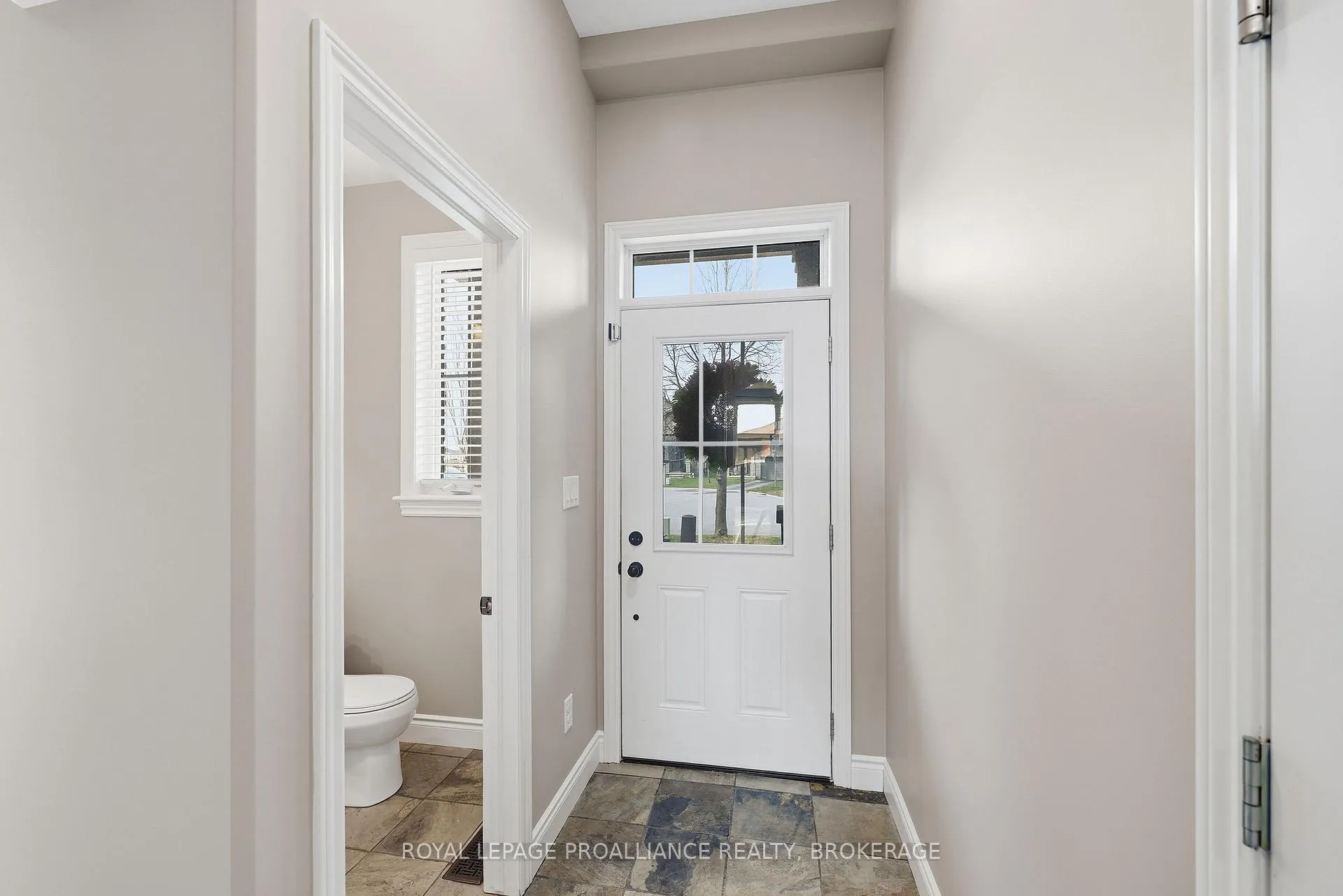 Photo 13 of 136 Simurda Court, Loyalist, Amherstview — HOMEH
