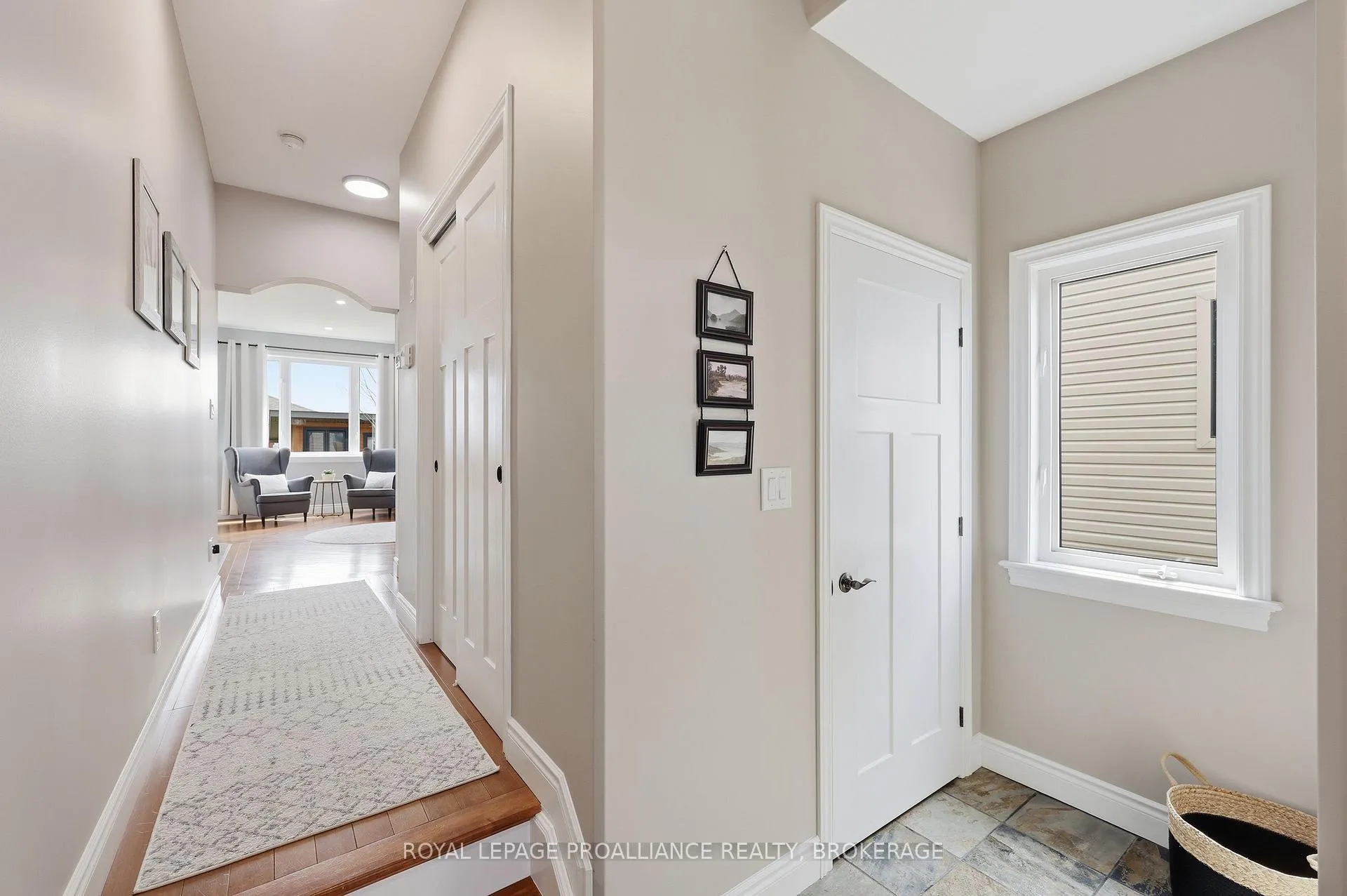 Photo 15 of 136 Simurda Court, Loyalist, Amherstview — HOMEH
