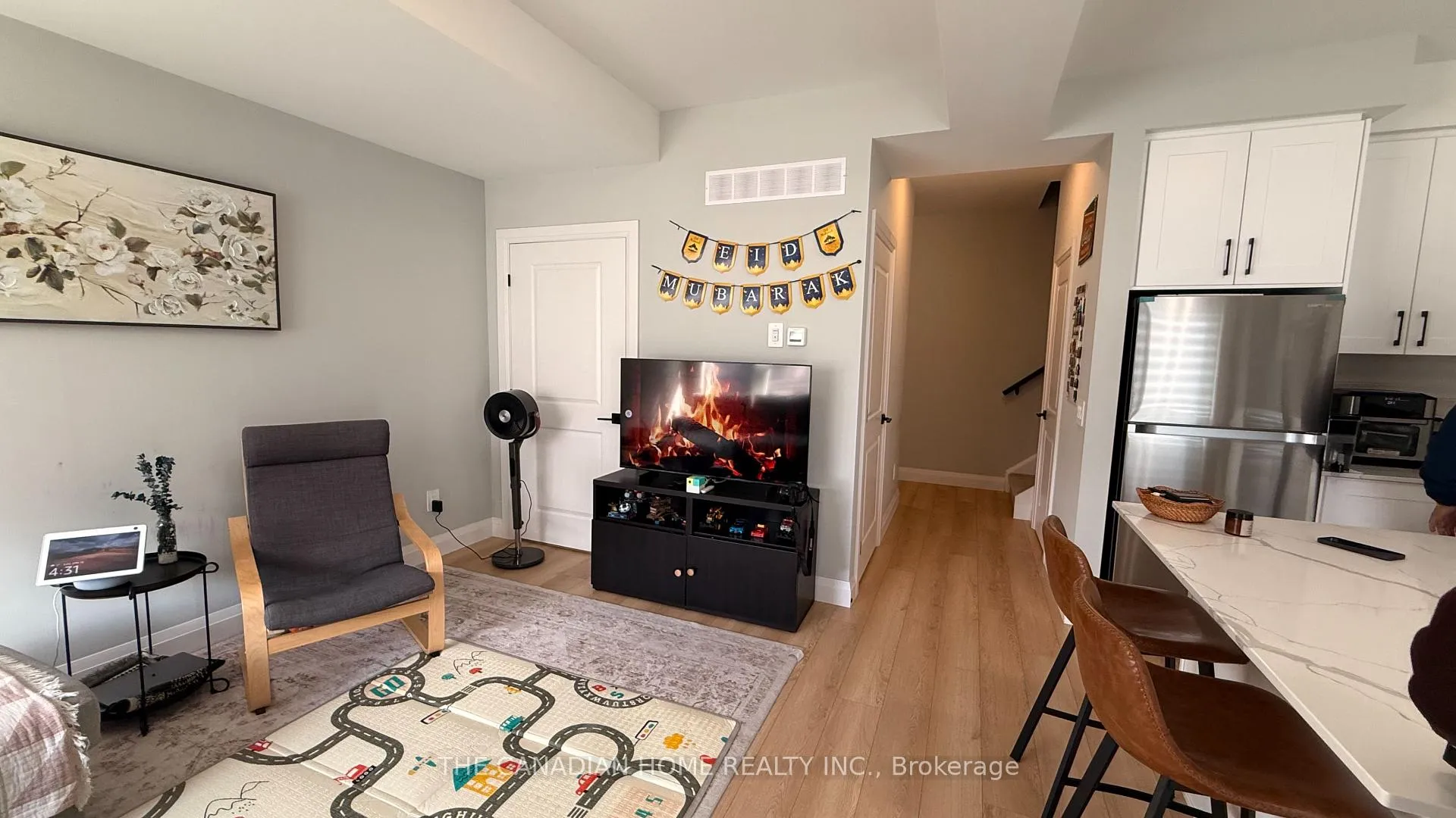 Photo 7 of 10 S Creek Drive, Kitchener — HOMEH