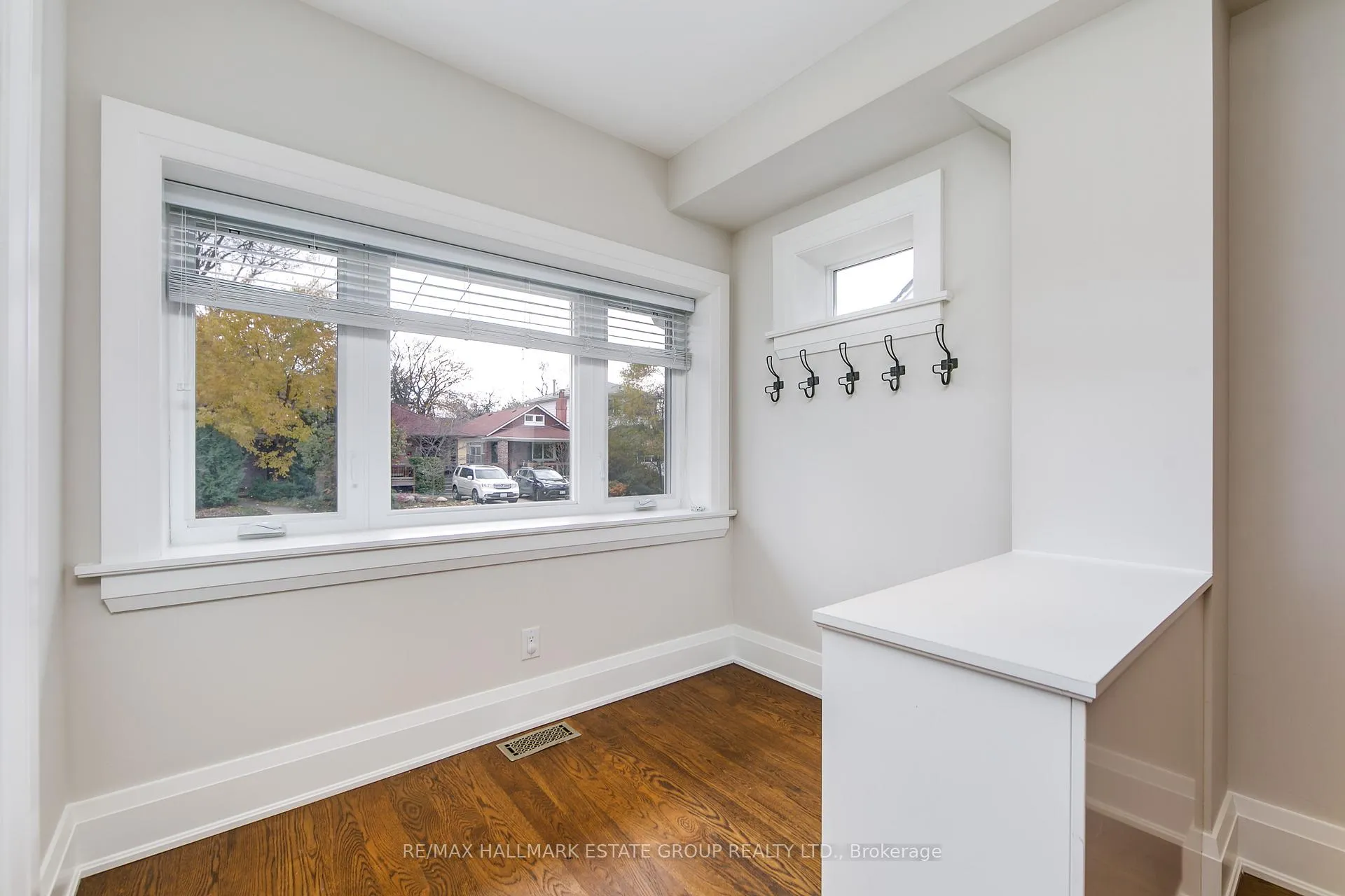 Photo 3 of 288 Queensdale Avenue, Toronto, Danforth Village-East York — HOMEH