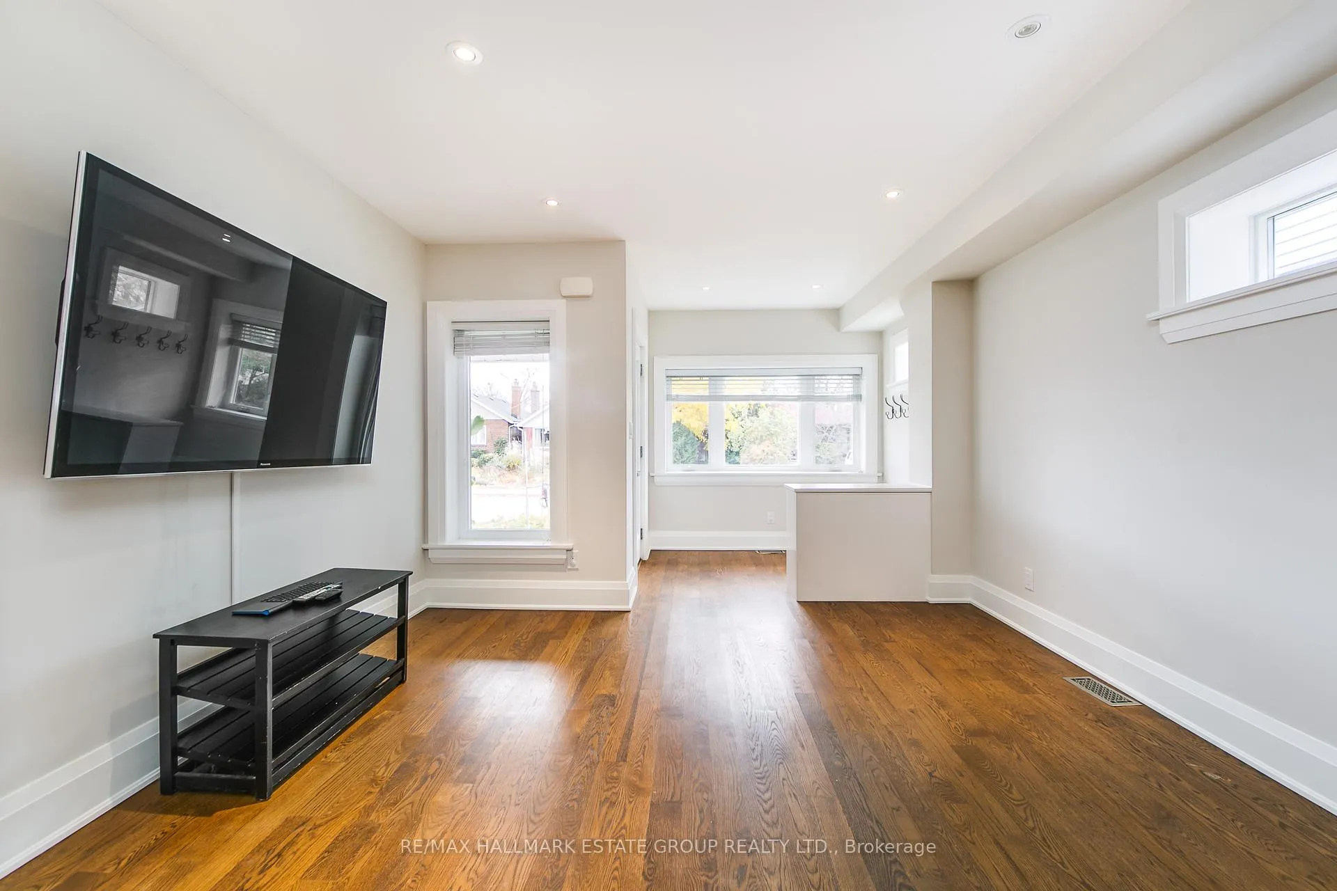 Photo 7 of 288 Queensdale Avenue, Toronto, Danforth Village-East York — HOMEH
