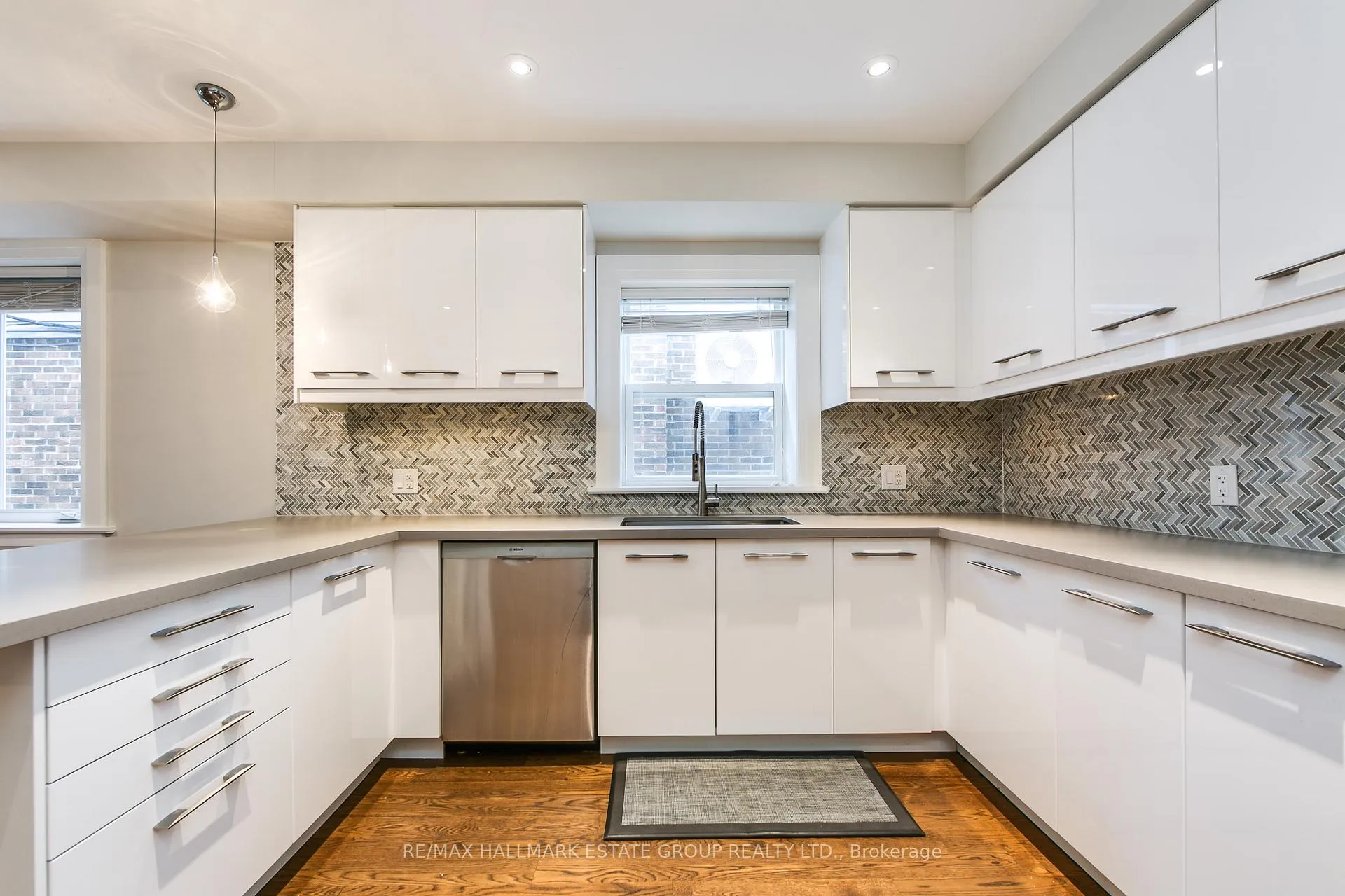 Photo 12 of 288 Queensdale Avenue, Toronto, Danforth Village-East York — HOMEH