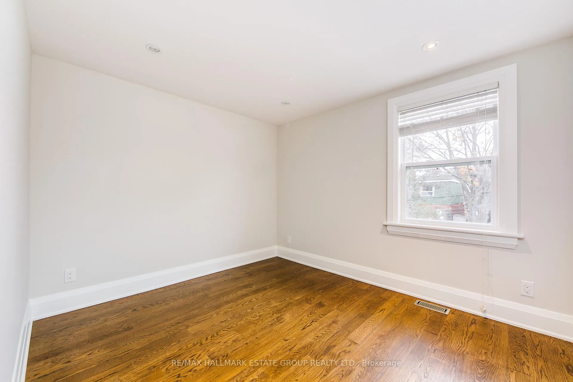 Photo 23 of 288 Queensdale Avenue, Toronto, Danforth Village-East York — HOMEH