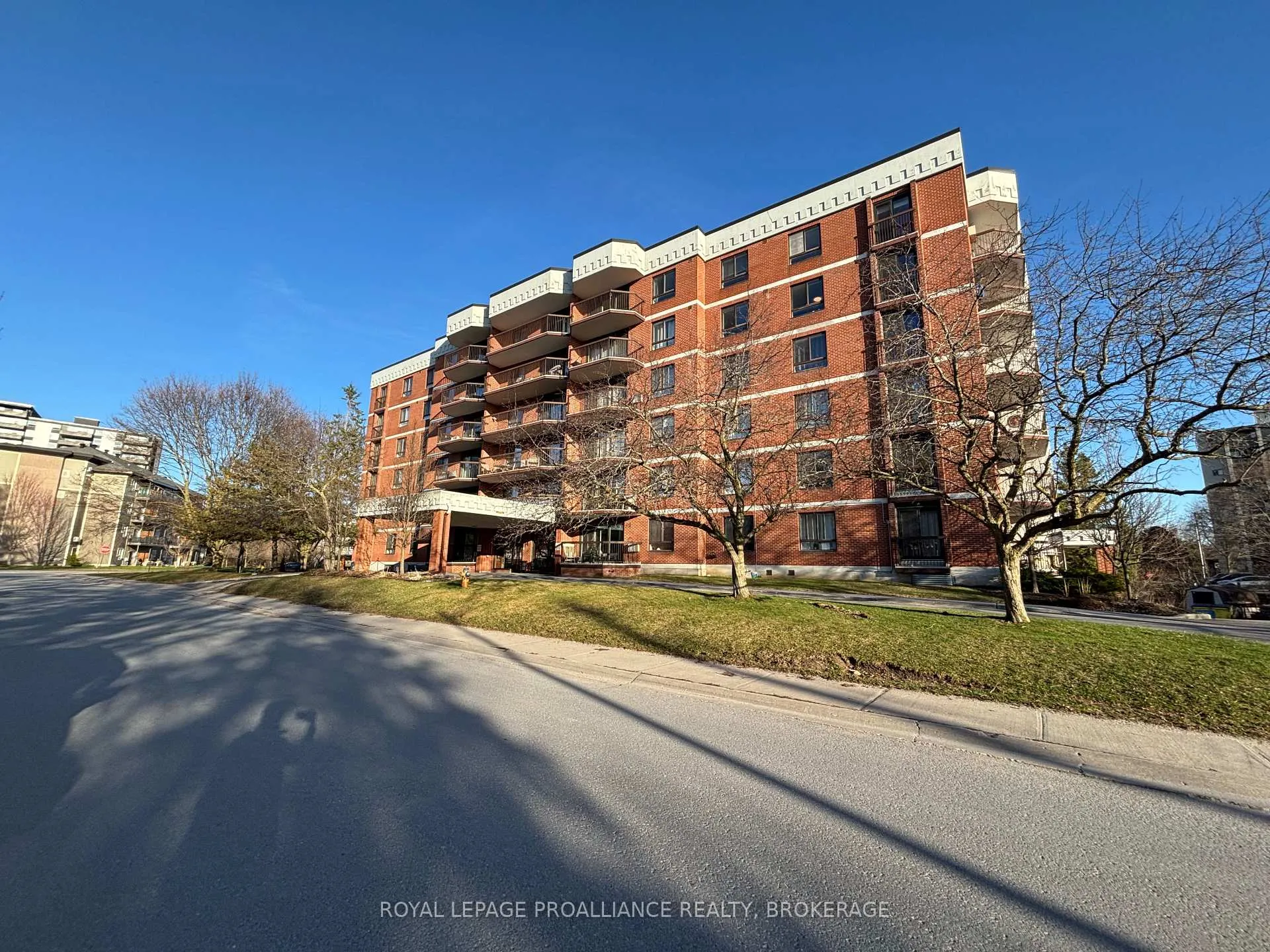 Photo 3 of Unit 505, 14 Greenview Drive, Kingston, Central City West — HOMEH