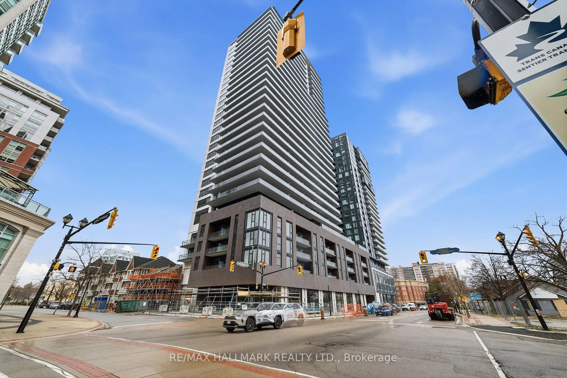 Front of Unit 409, 2075 Lakeshore Road N