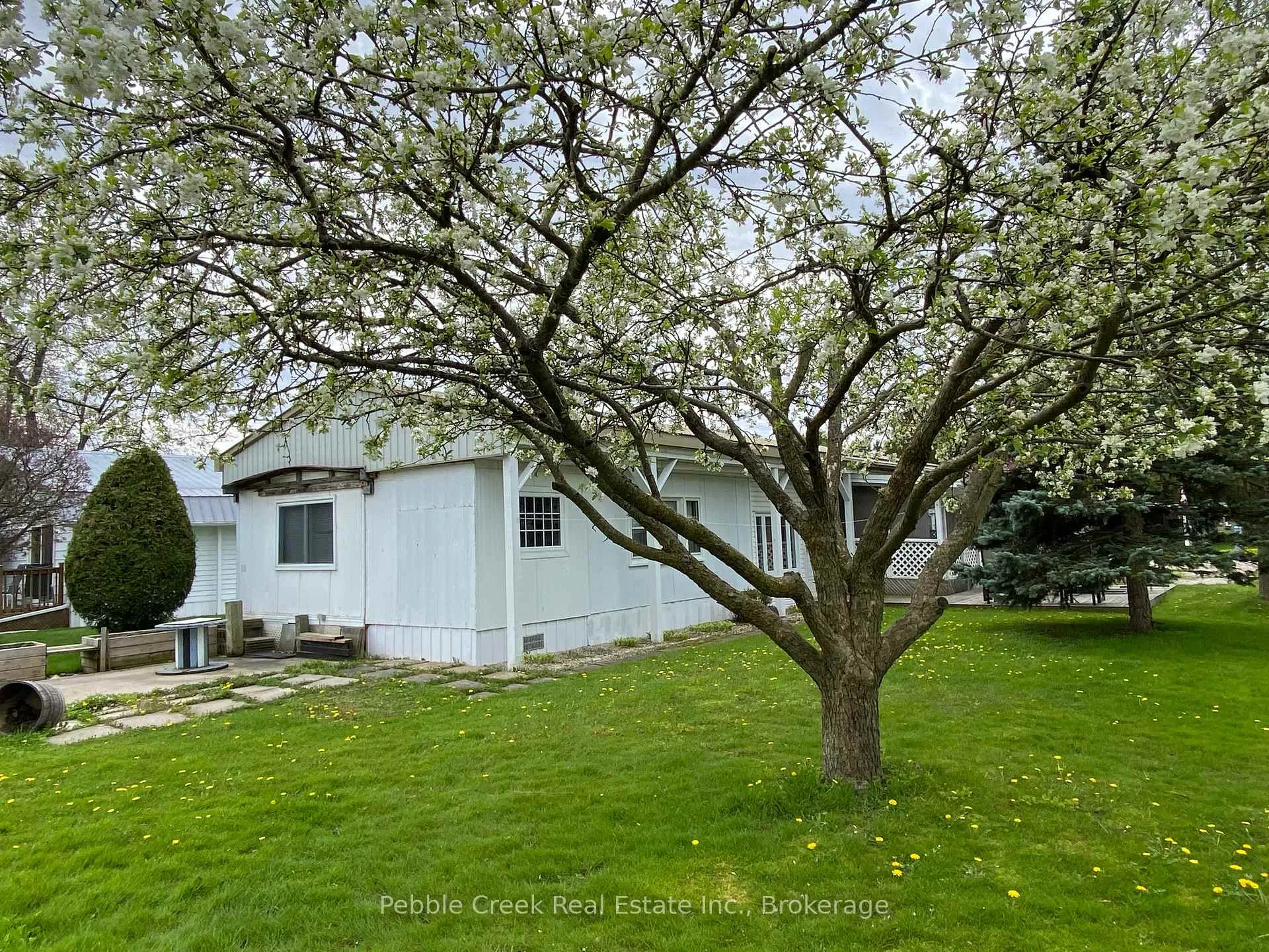 Photo 22 of 6 Turnbull's Grove Road S, Bluewater, Hay — HOMEH