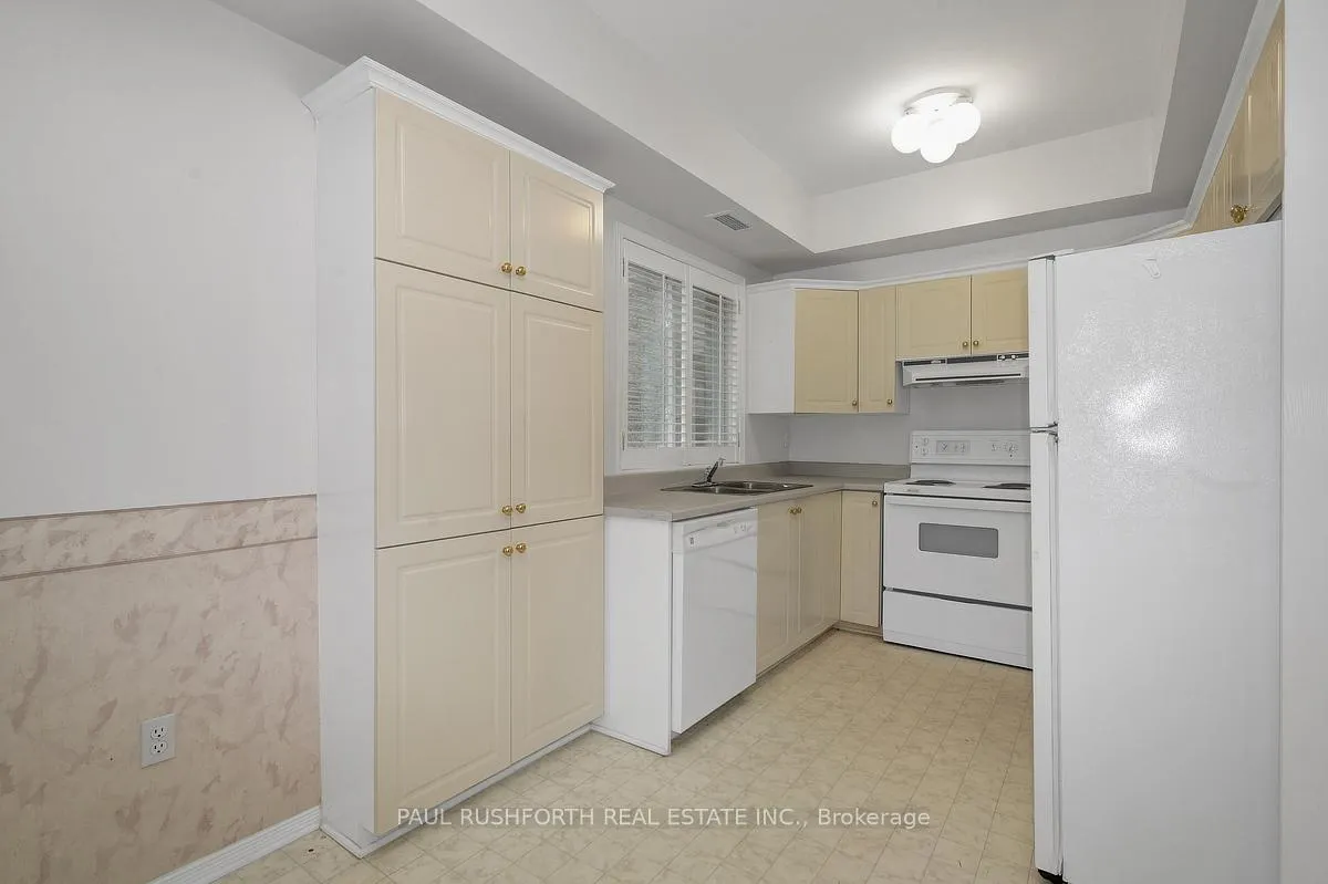 Photo 10 of 112 Robson Court, Ottawa, Kanata - Kanata Lakes/Heritage Hills — HOMEH