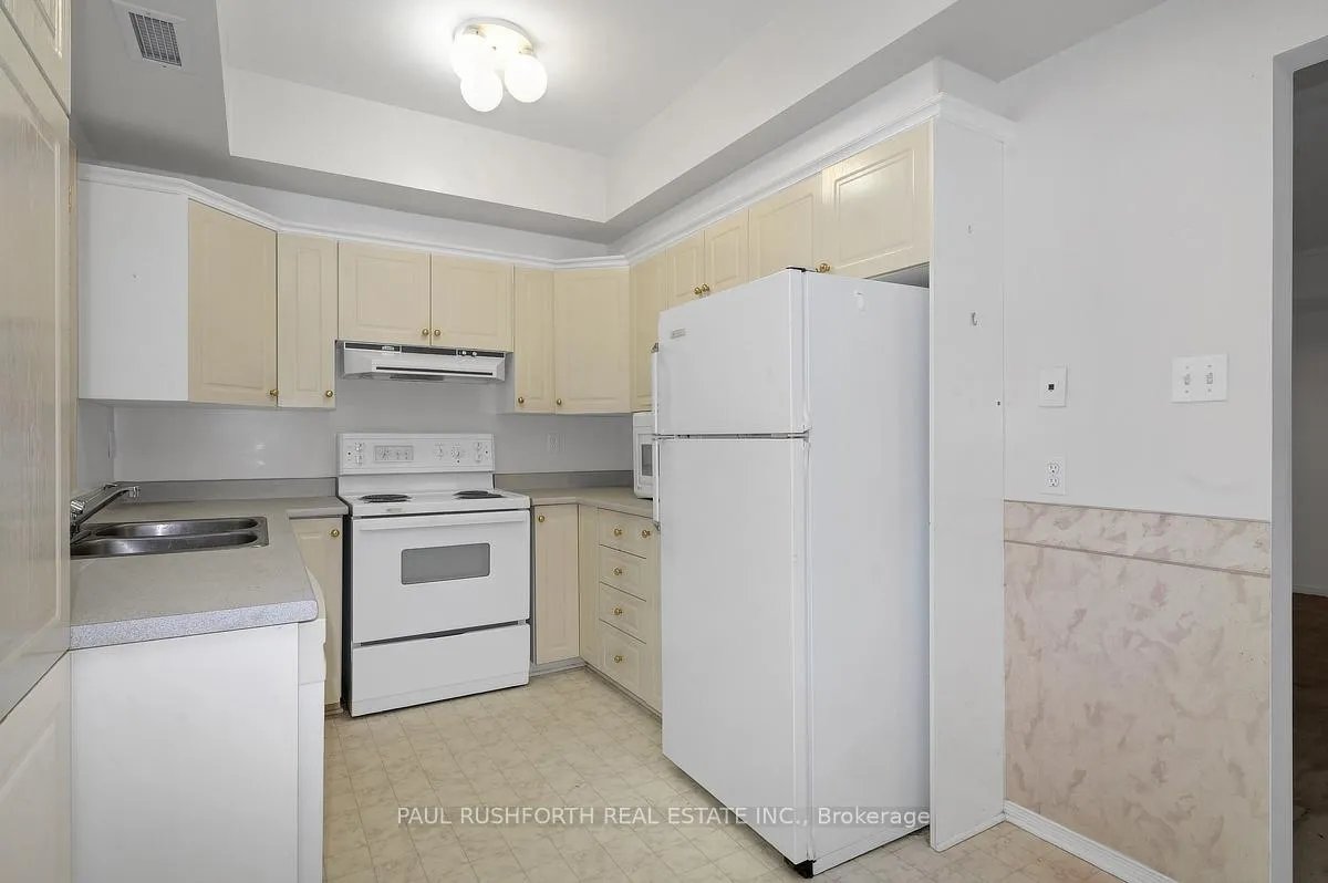Photo 11 of 112 Robson Court, Ottawa, Kanata - Kanata Lakes/Heritage Hills — HOMEH