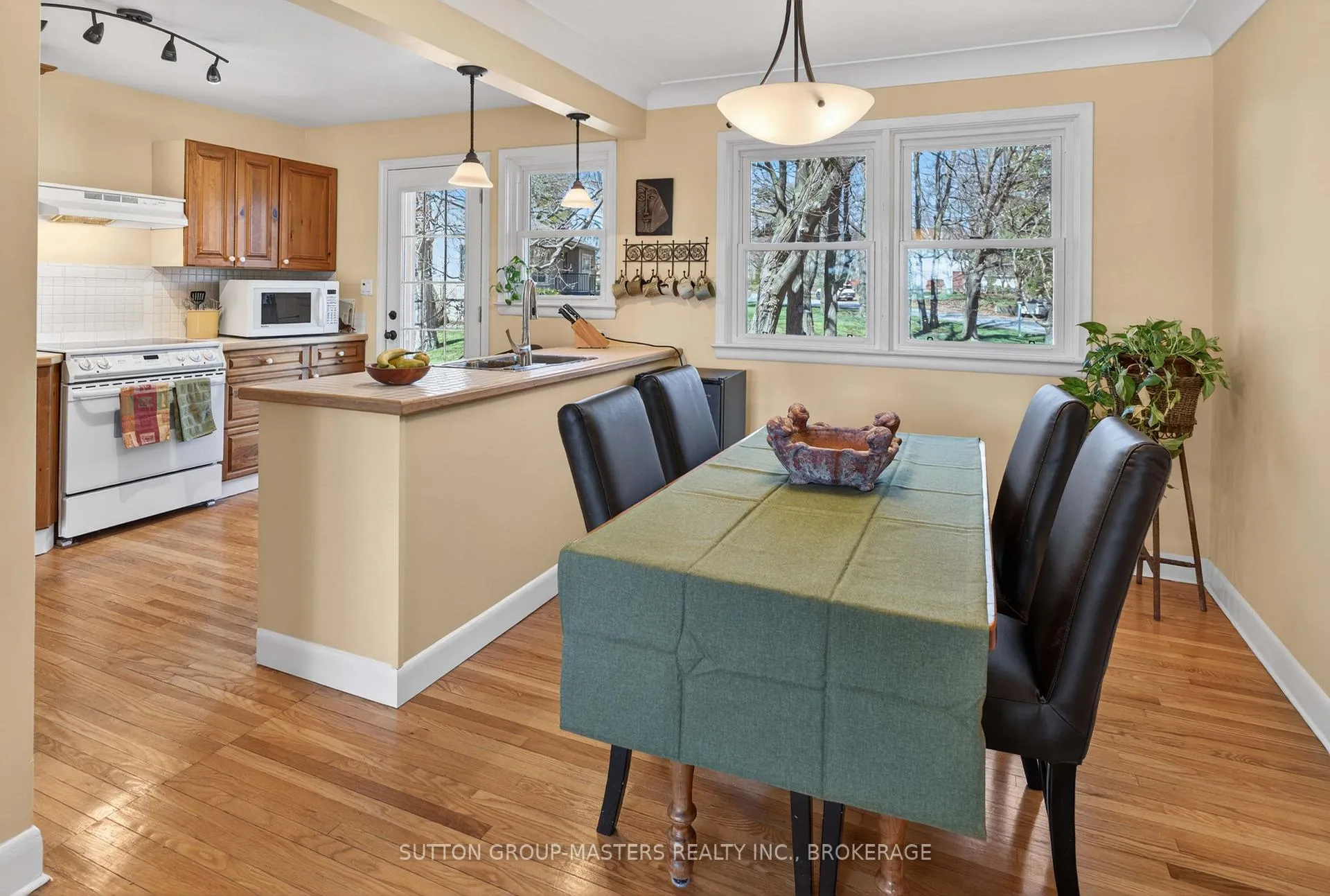 Photo 22 of 737 Tacoma Crescent, Kingston, South of Taylor-Kidd Blvd — HOMEH