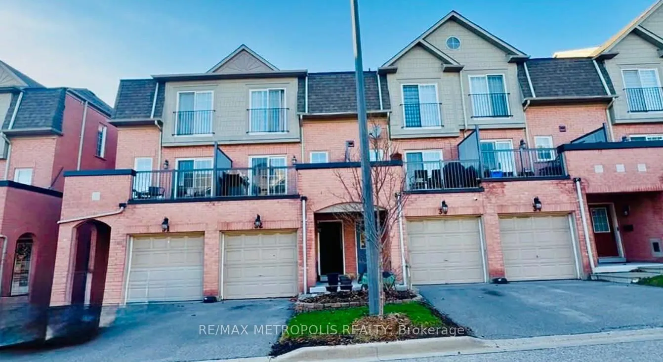 Photo 2 of Unit 32, 1100 Begley Street, Pickering, Bay Ridges — HOMEH