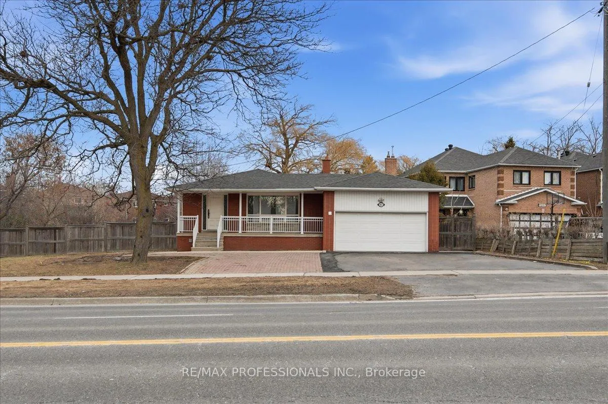 Photo 2 of Unit A, 9611 Keele Street, Vaughan, Maple — HOMEH