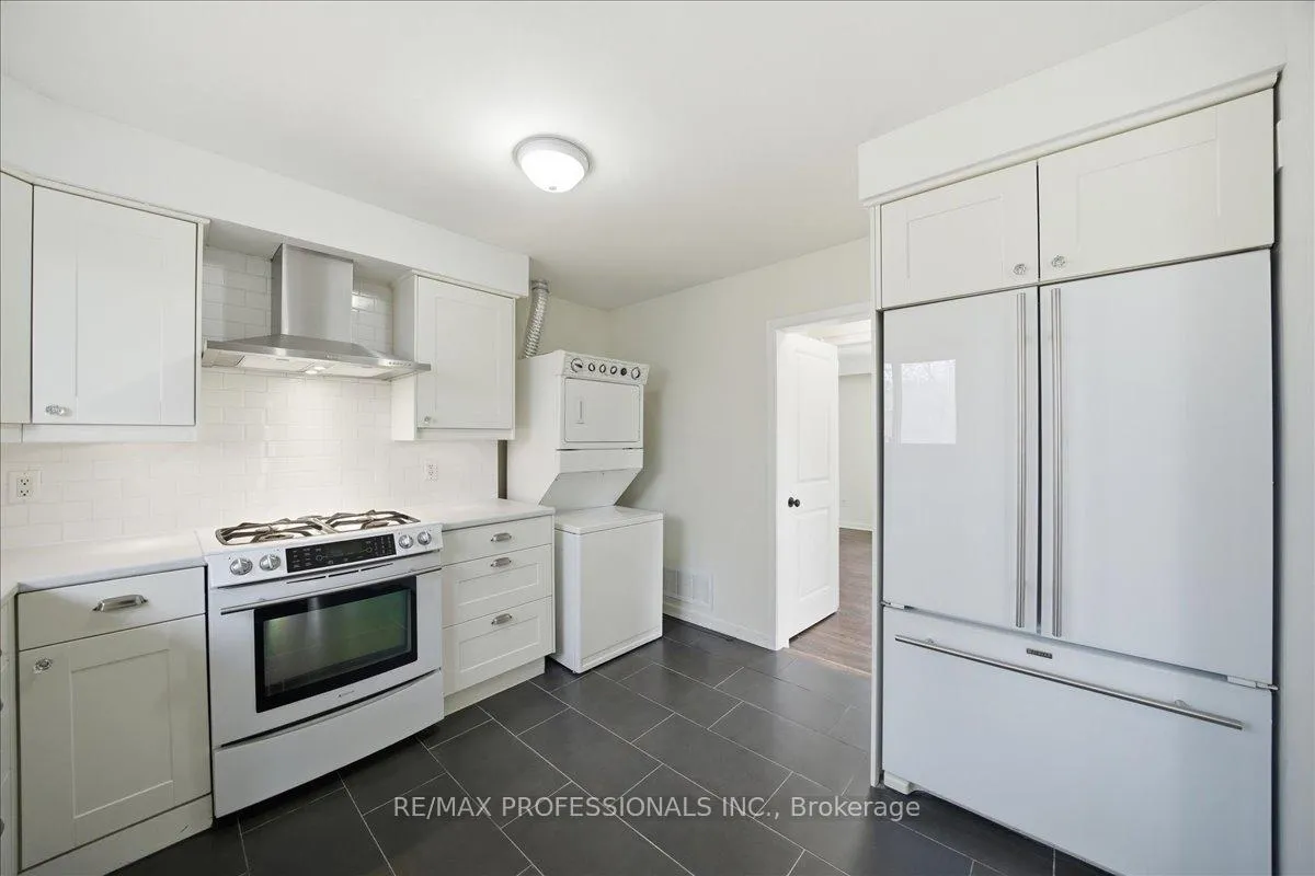 Photo 15 of Unit A, 9611 Keele Street, Vaughan, Maple — HOMEH