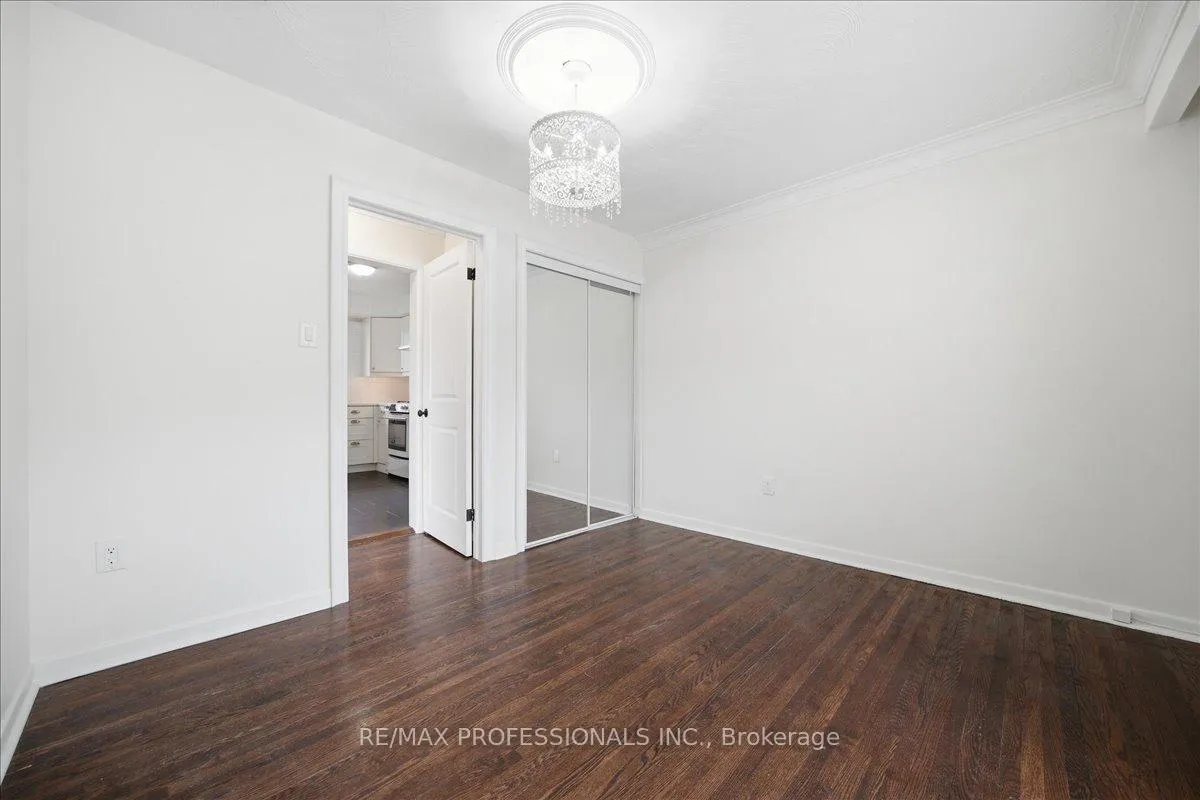 Photo 17 of Unit A, 9611 Keele Street, Vaughan, Maple — HOMEH