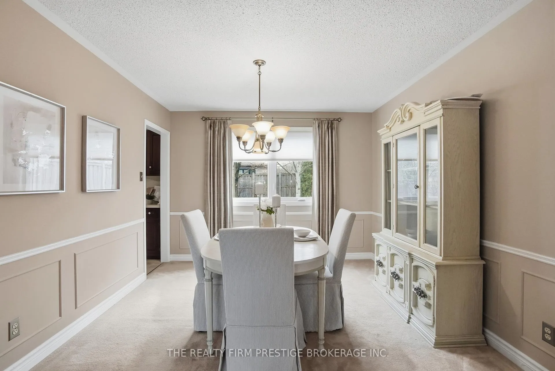Photo 11 of 1050 Mahogany Crescent, London, North P — HOMEH