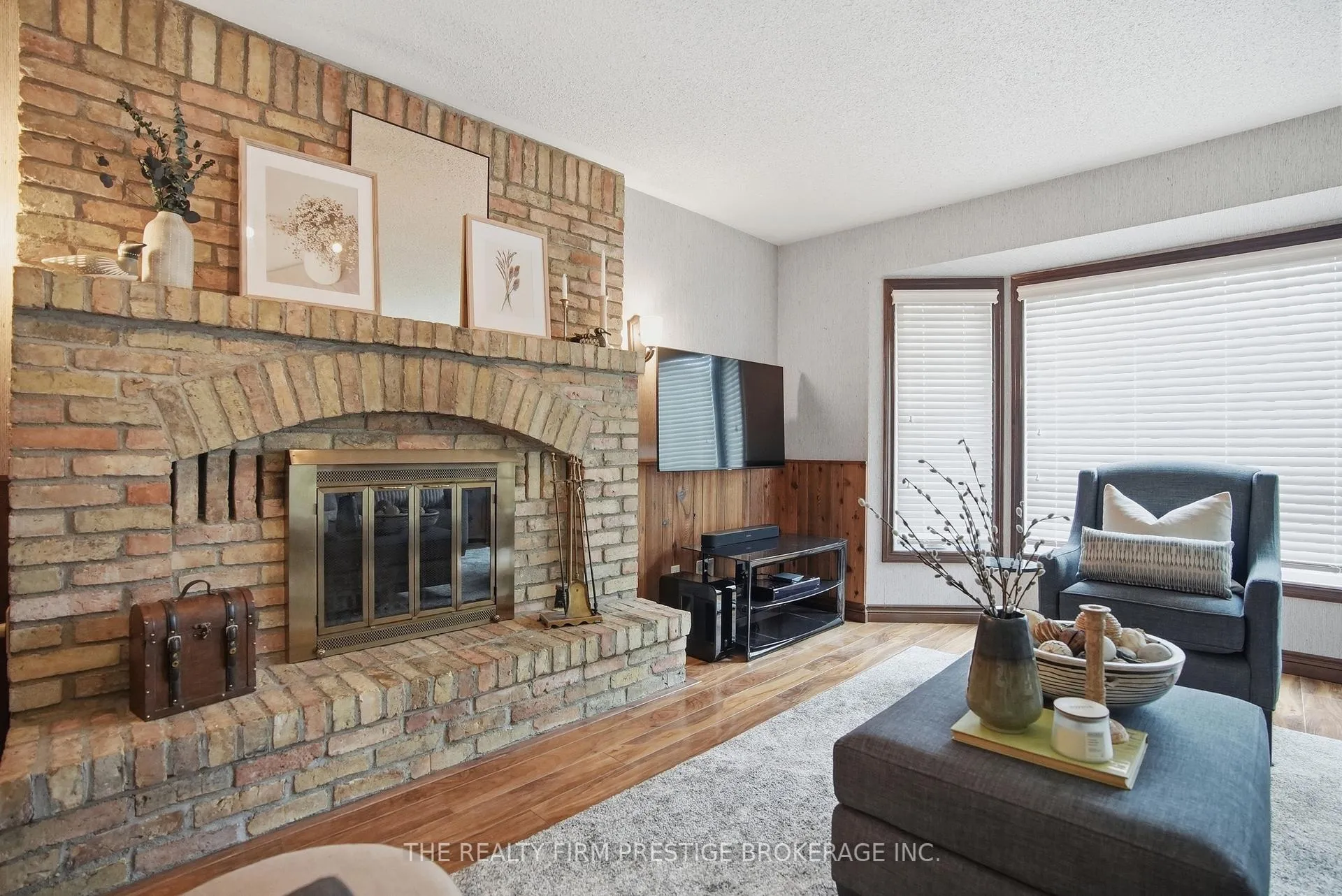 Photo 22 of 1050 Mahogany Crescent, London, North P — HOMEH