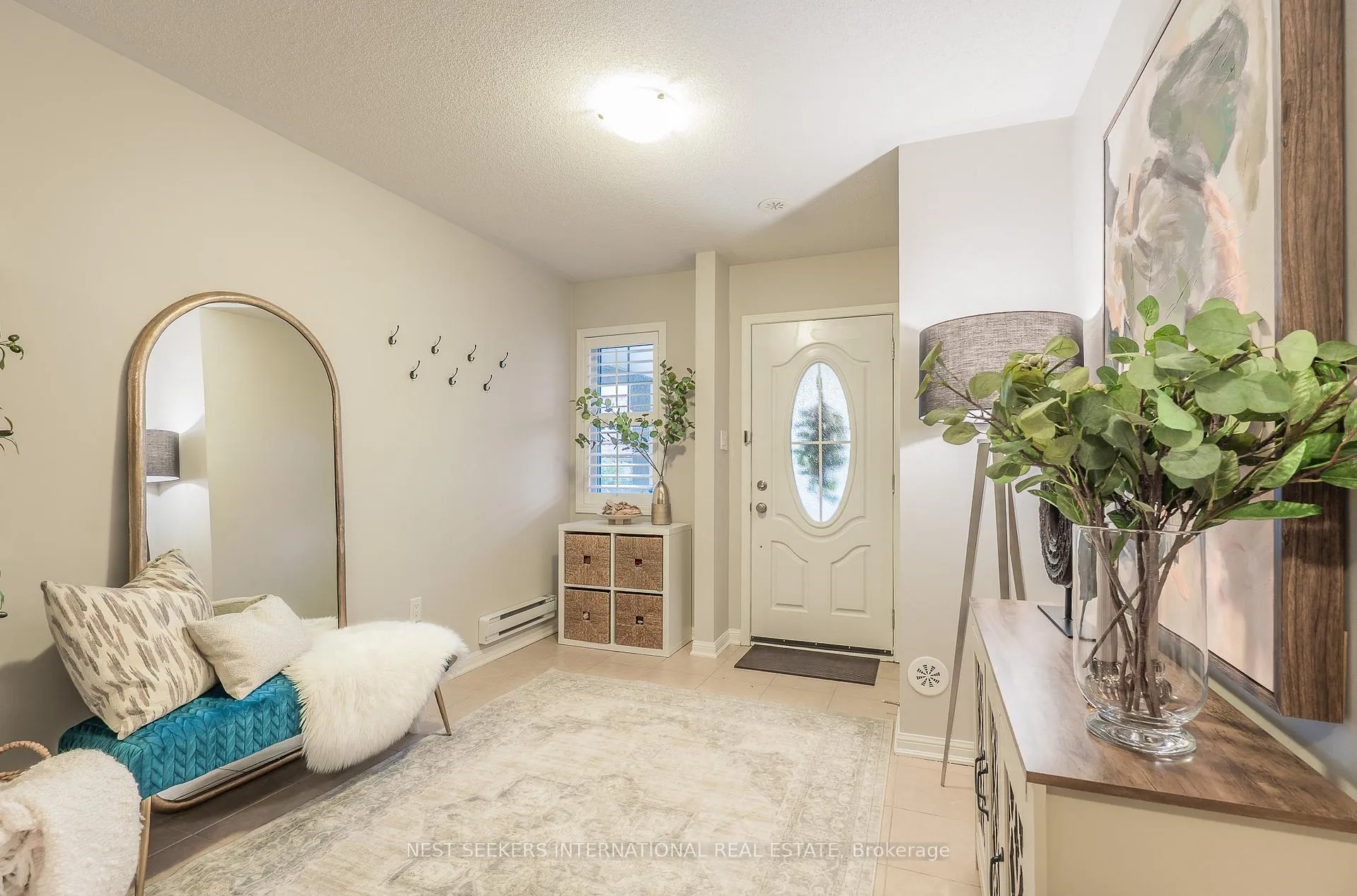 Photo 4 of 7 Suitor Court, Milton, Willmott — HOMEH