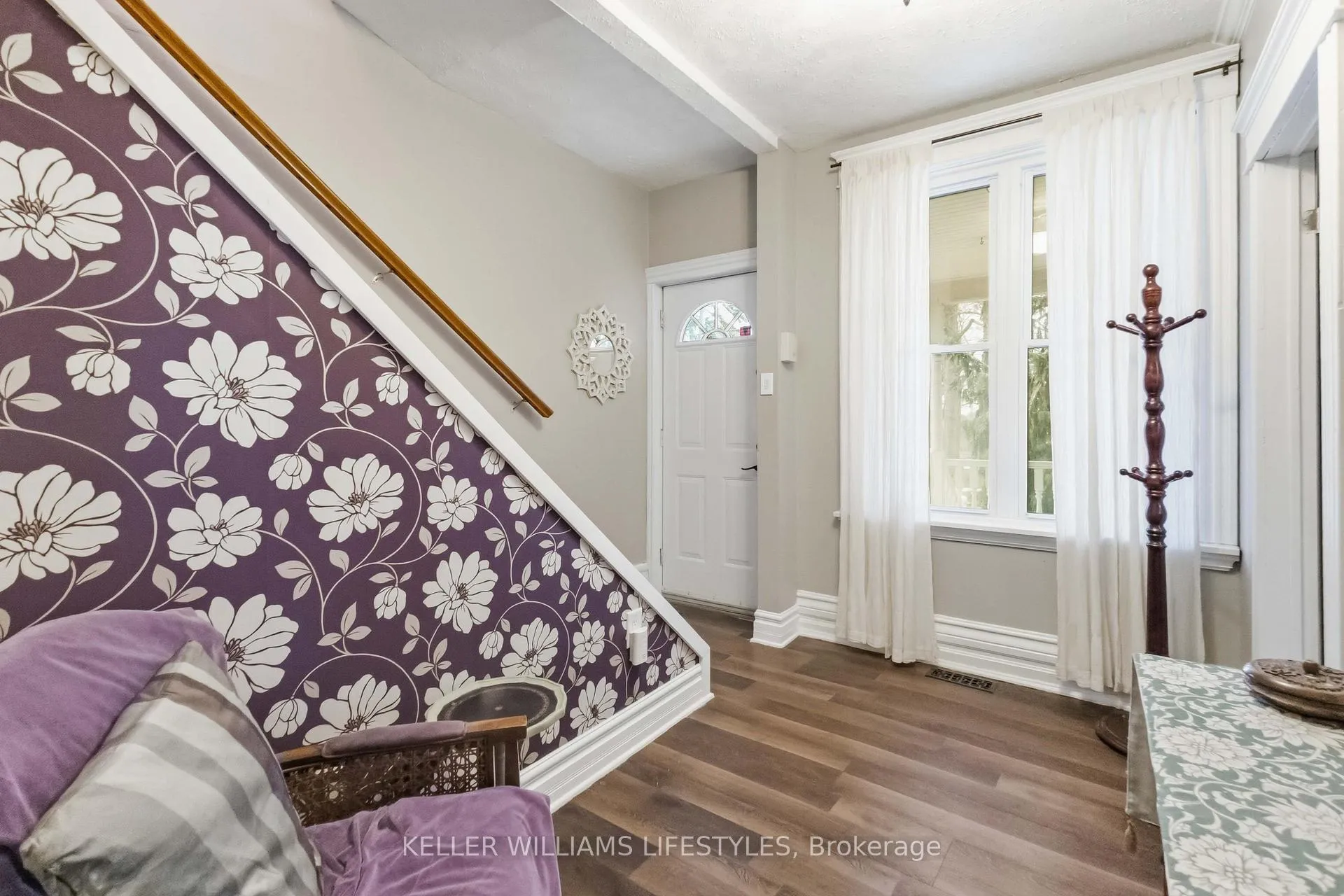 Photo 7 of 745 Whetter Avenue, London, South H — HOMEH
