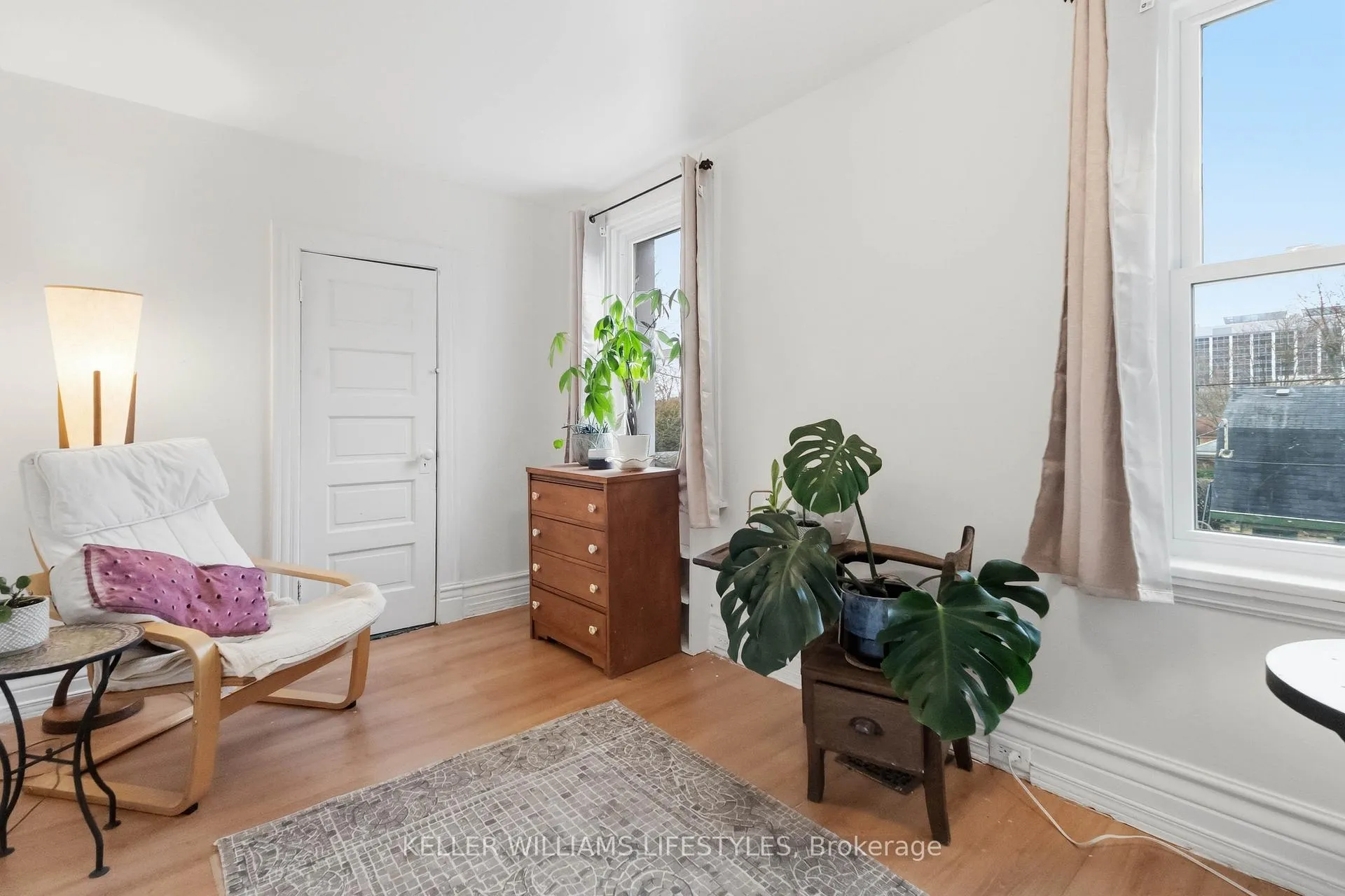 Photo 27 of 745 Whetter Avenue, London, South H — HOMEH