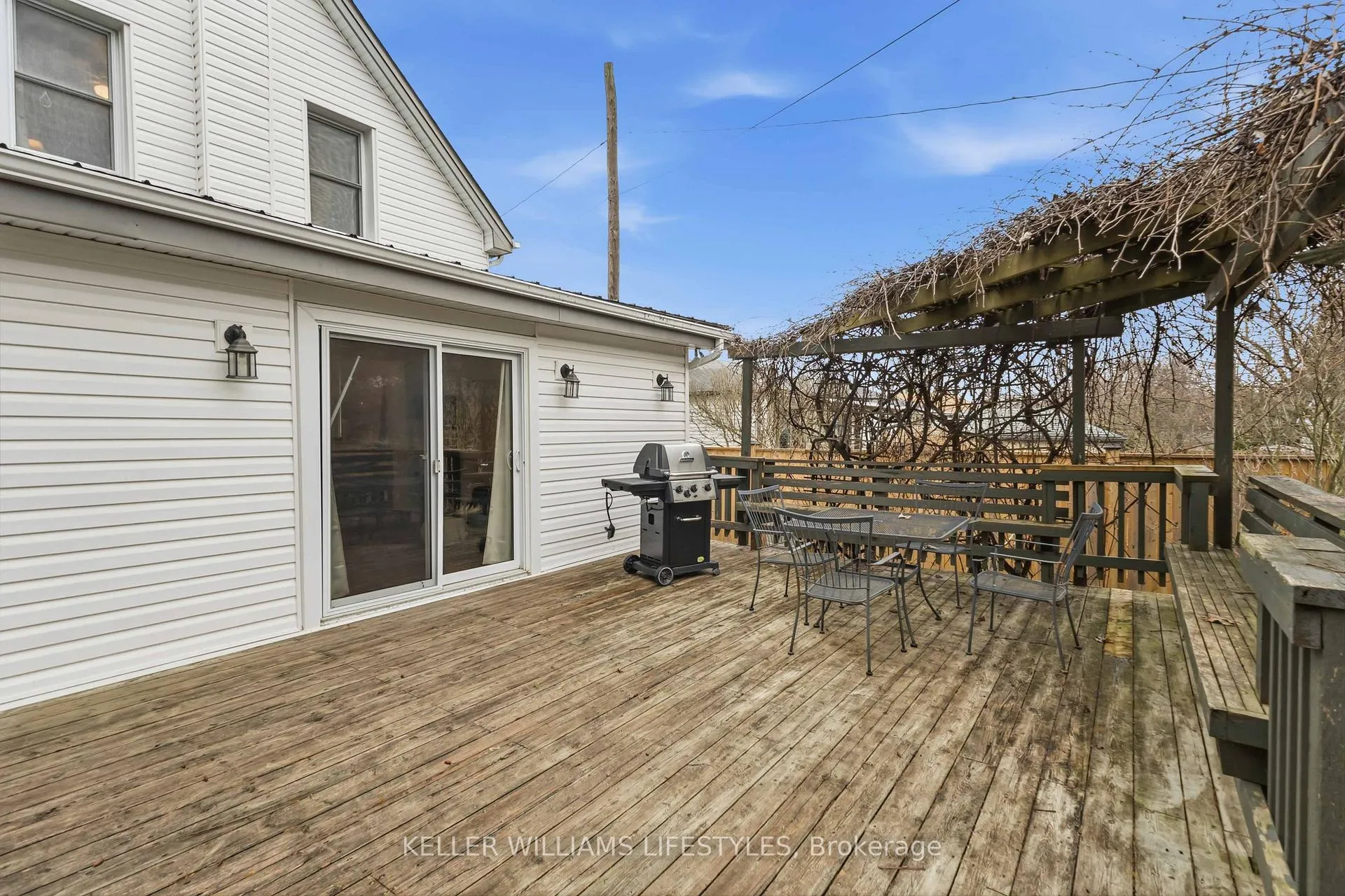 Photo 32 of 745 Whetter Avenue, London, South H — HOMEH