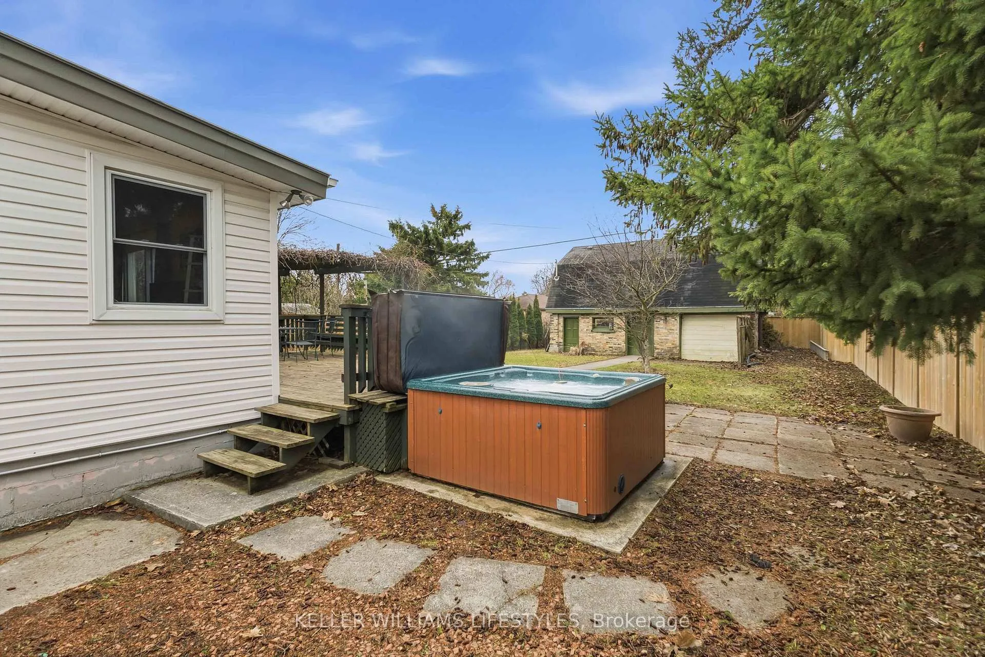 Photo 34 of 745 Whetter Avenue, London, South H — HOMEH