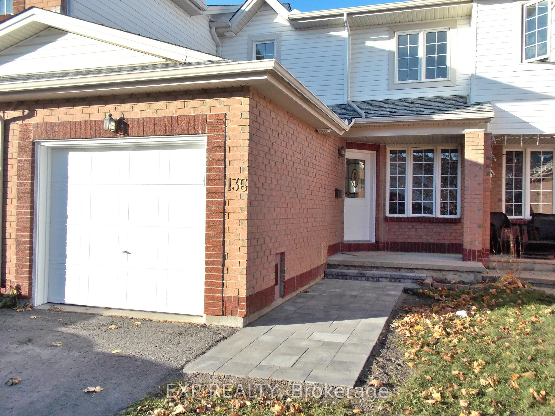 Photo 2 of 136 Inverkip Avenue, Ottawa, Hunt Club Park/Greenboro — HOMEH