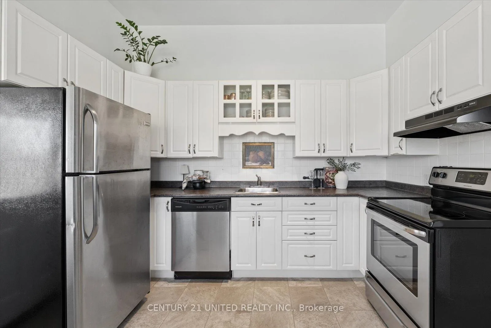 Photo 12 of 1309 Royal Drive, Peterborough, Northcrest Ward 5 — HOMEH