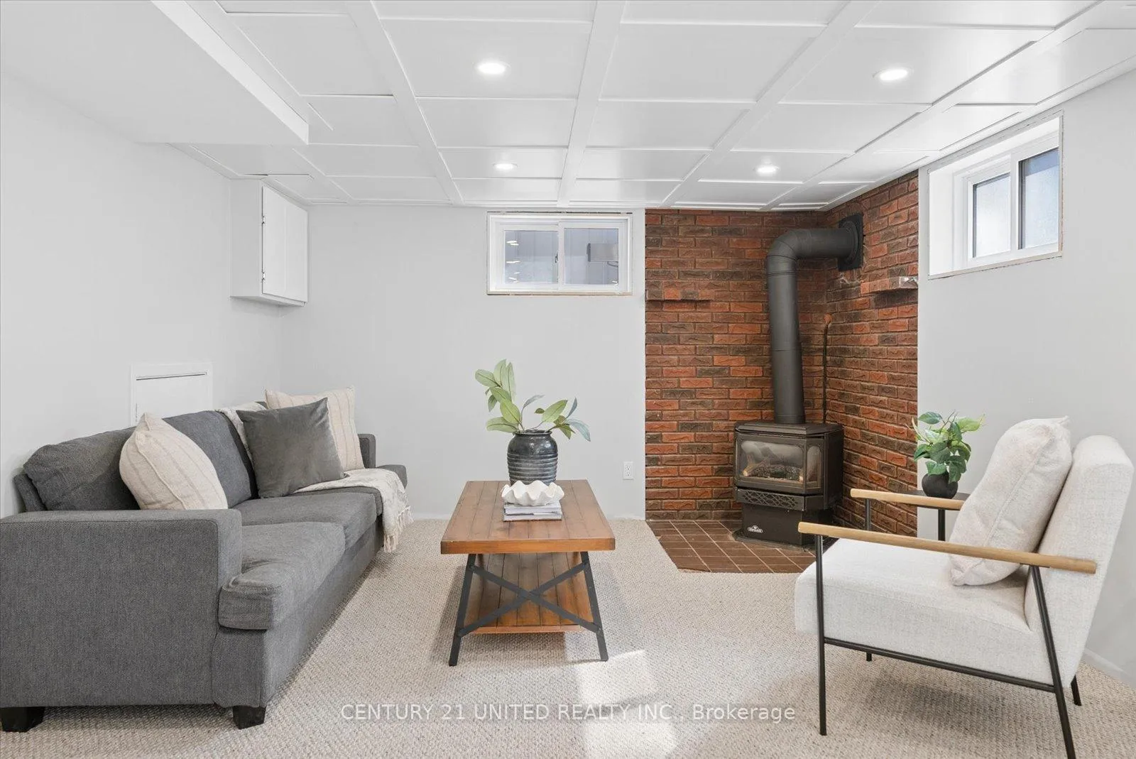 Photo 24 of 1309 Royal Drive, Peterborough, Northcrest Ward 5 — HOMEH