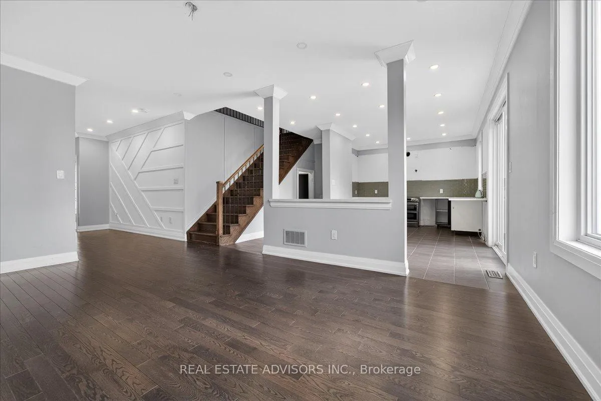 Photo 11 of 39 Unwind Crescent, Brampton, Credit Valley — HOMEH