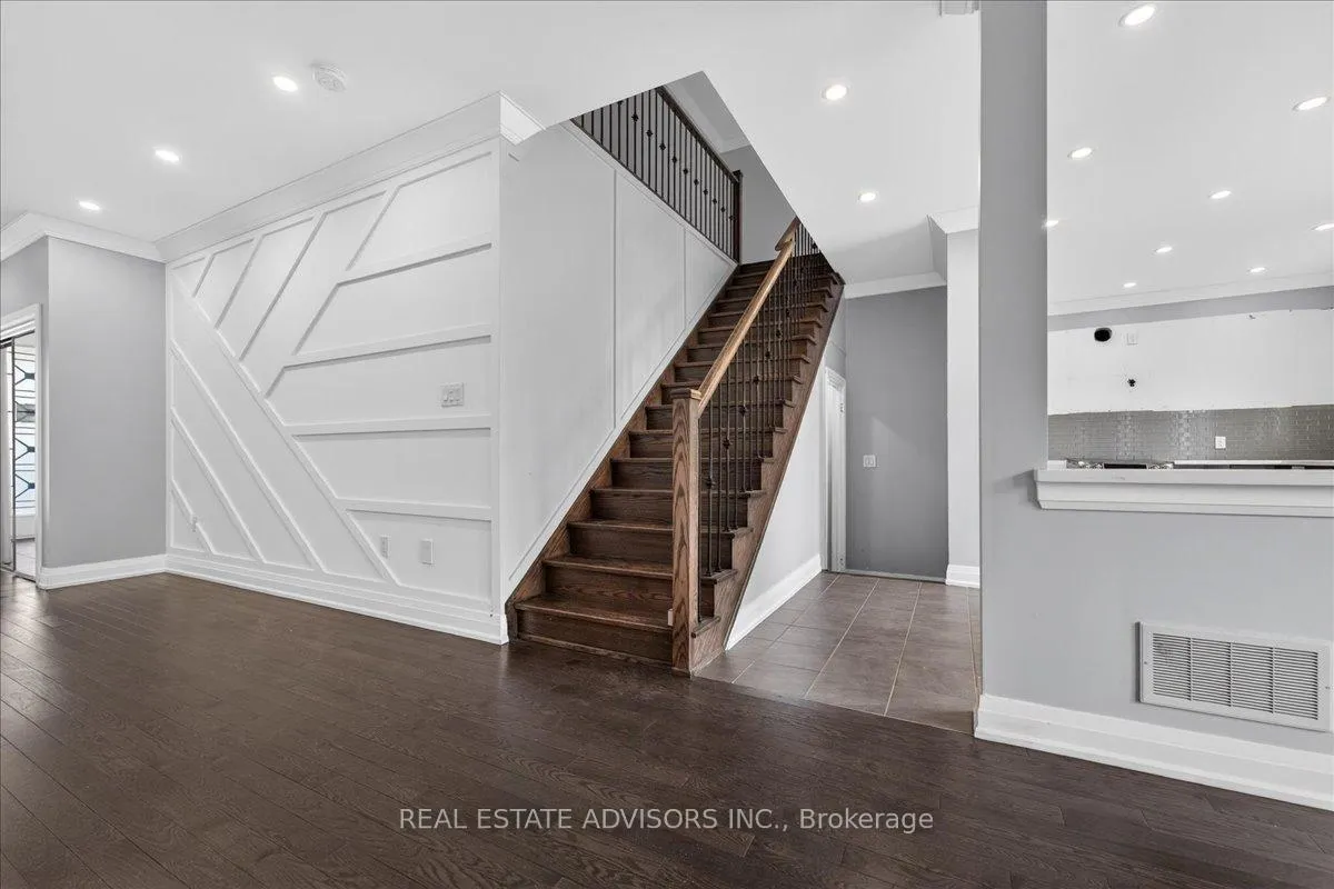 Photo 20 of 39 Unwind Crescent, Brampton, Credit Valley — HOMEH