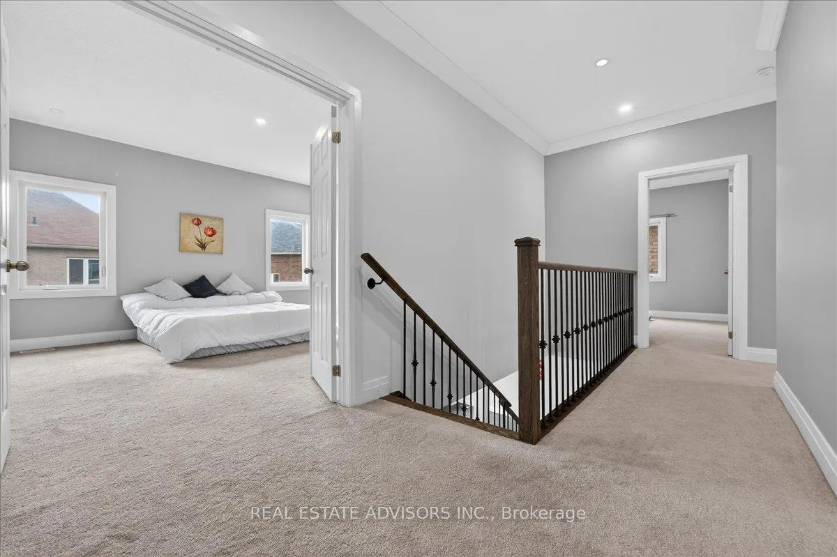 Photo 21 of 39 Unwind Crescent, Brampton, Credit Valley — HOMEH