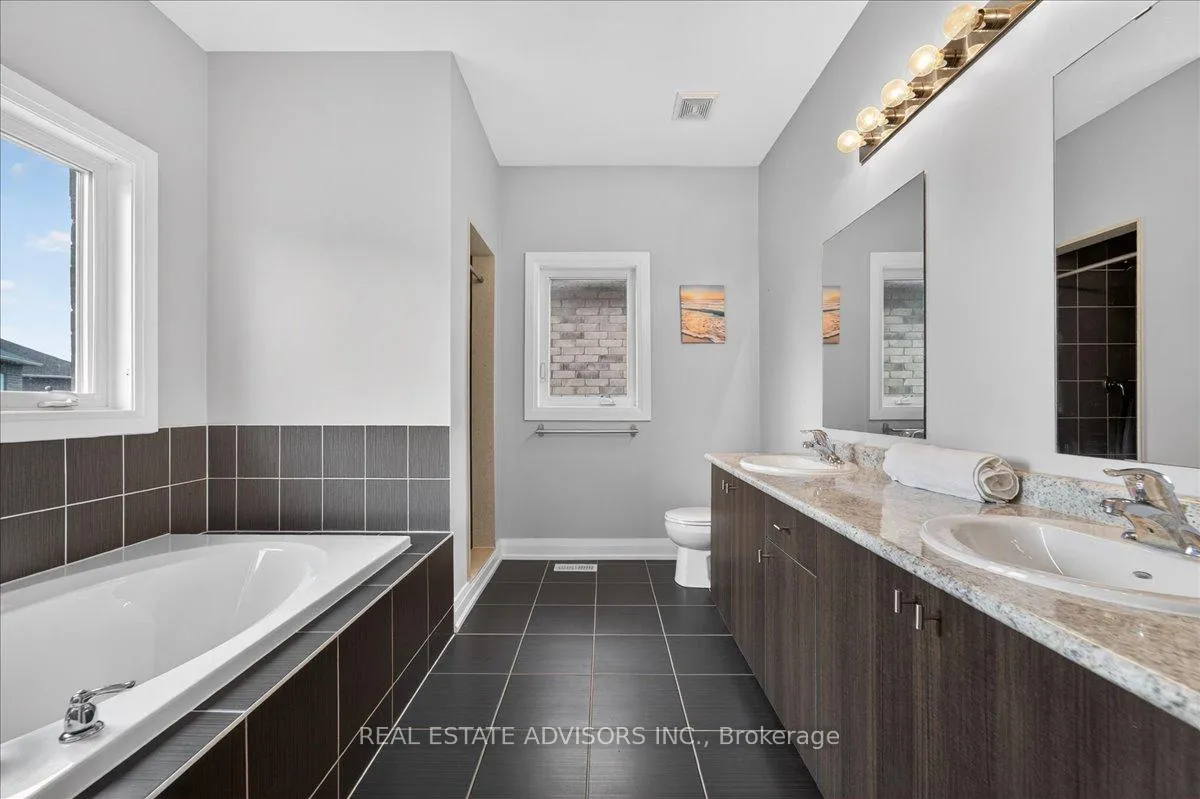 Photo 23 of 39 Unwind Crescent, Brampton, Credit Valley — HOMEH