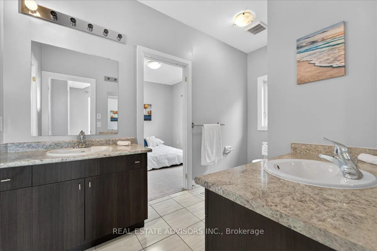 Photo 28 of 39 Unwind Crescent, Brampton, Credit Valley — HOMEH