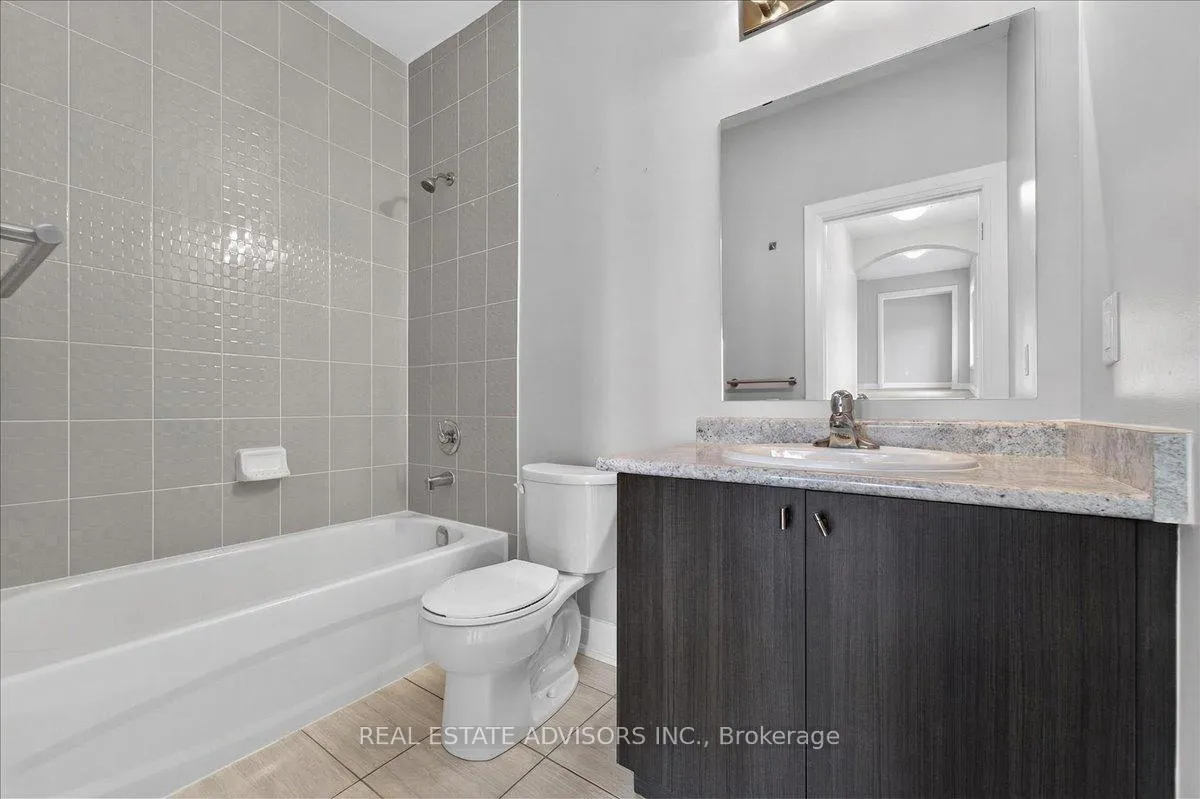 Photo 32 of 39 Unwind Crescent, Brampton, Credit Valley — HOMEH