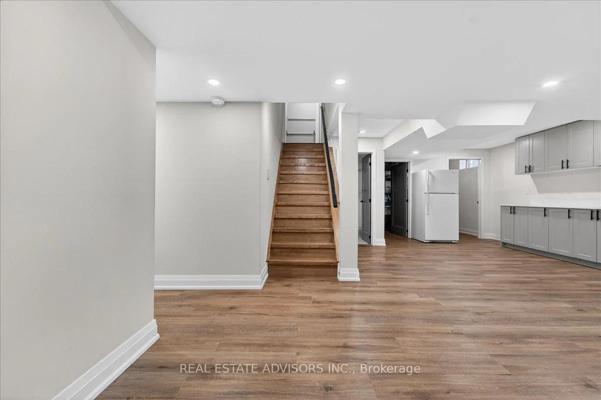 Photo 34 of 39 Unwind Crescent, Brampton, Credit Valley — HOMEH