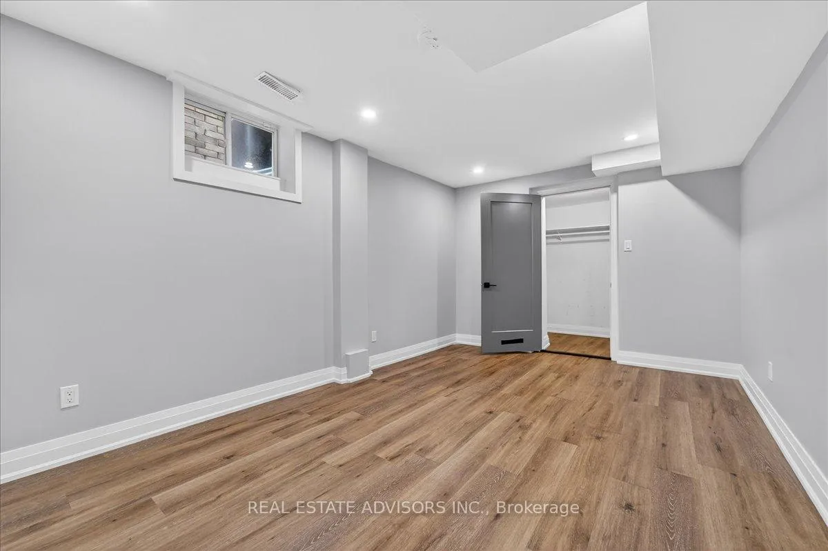 Photo 38 of 39 Unwind Crescent, Brampton, Credit Valley — HOMEH