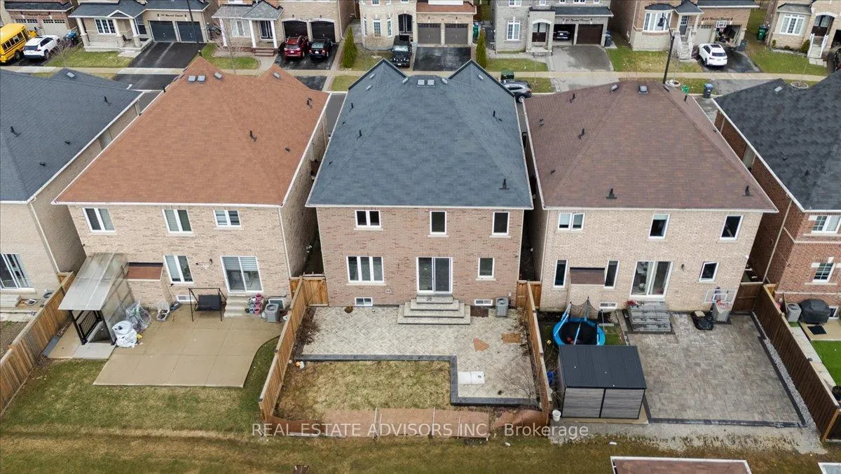 Photo 41 of 39 Unwind Crescent, Brampton, Credit Valley — HOMEH