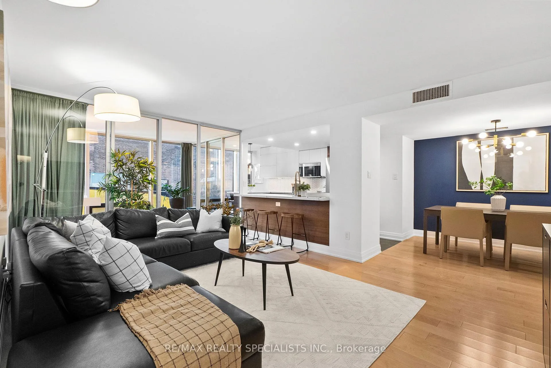 Front of Unit 404, 30 Wellington Street E