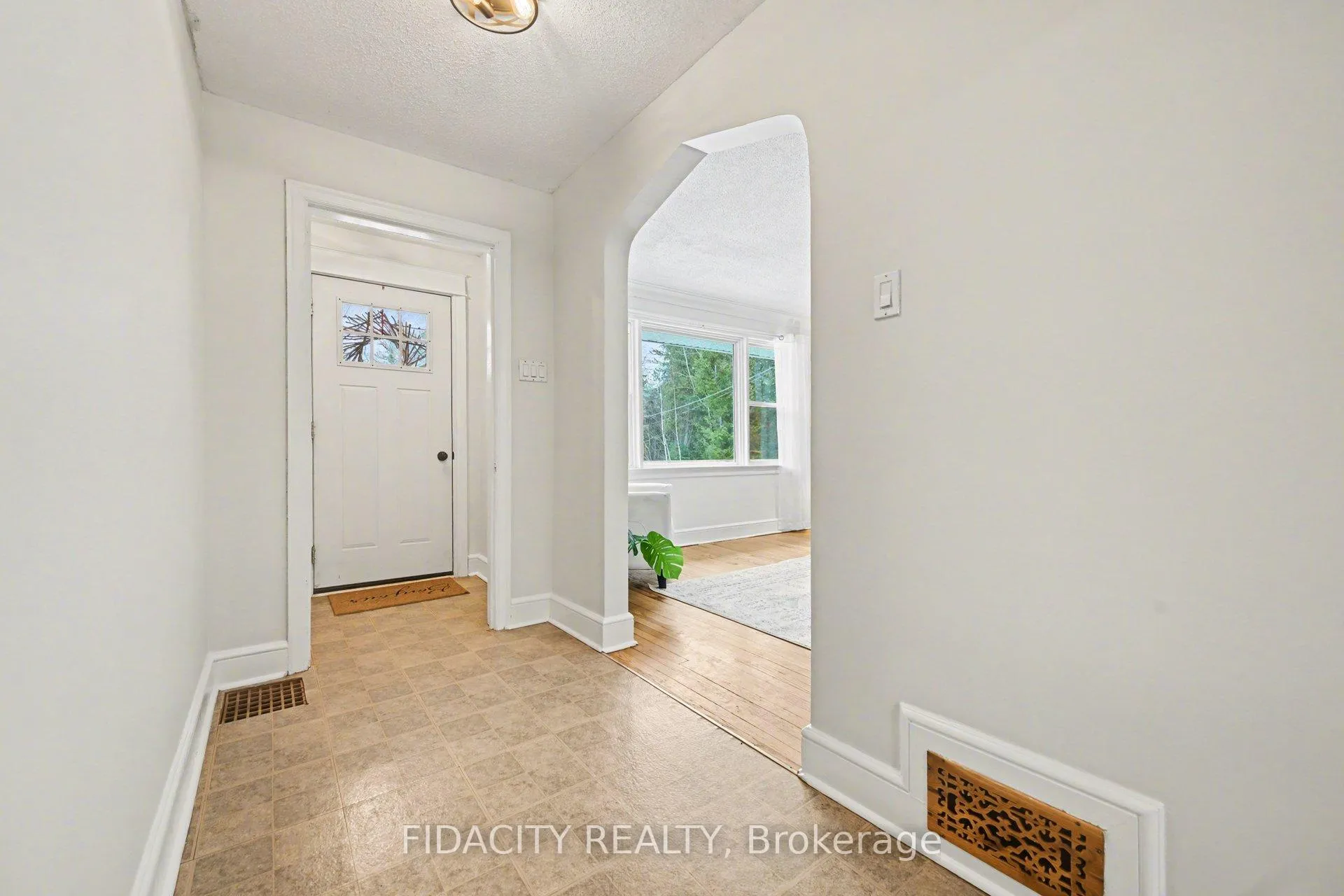 Photo 5 of 145 Bellamy Road, McNab/Braeside, Mcnab/Braeside Twps — HOMEH