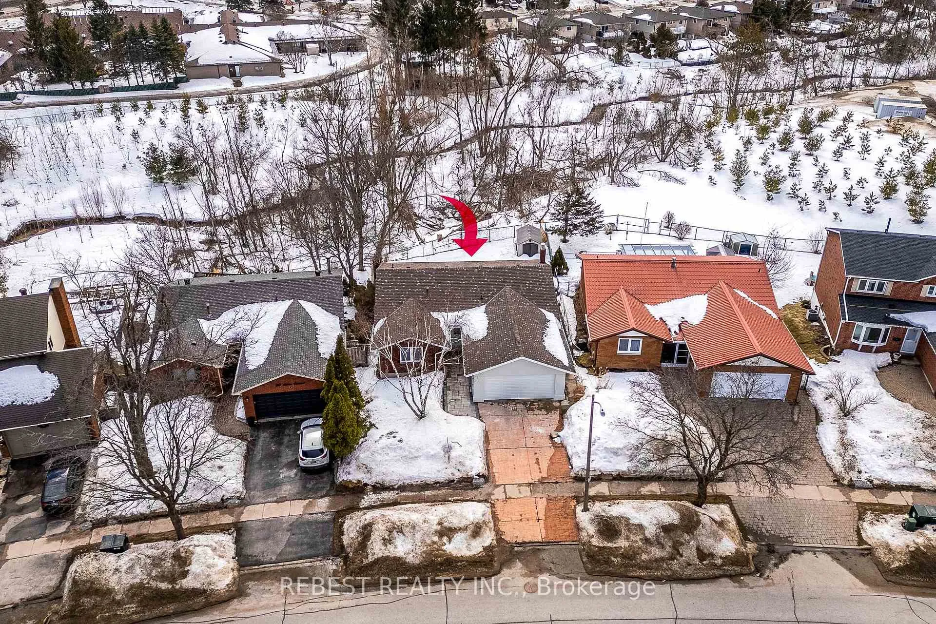 Photo 2 of Unit Main Floor, 92 Lillian Crescent, Barrie, Sunnidale — HOMEH