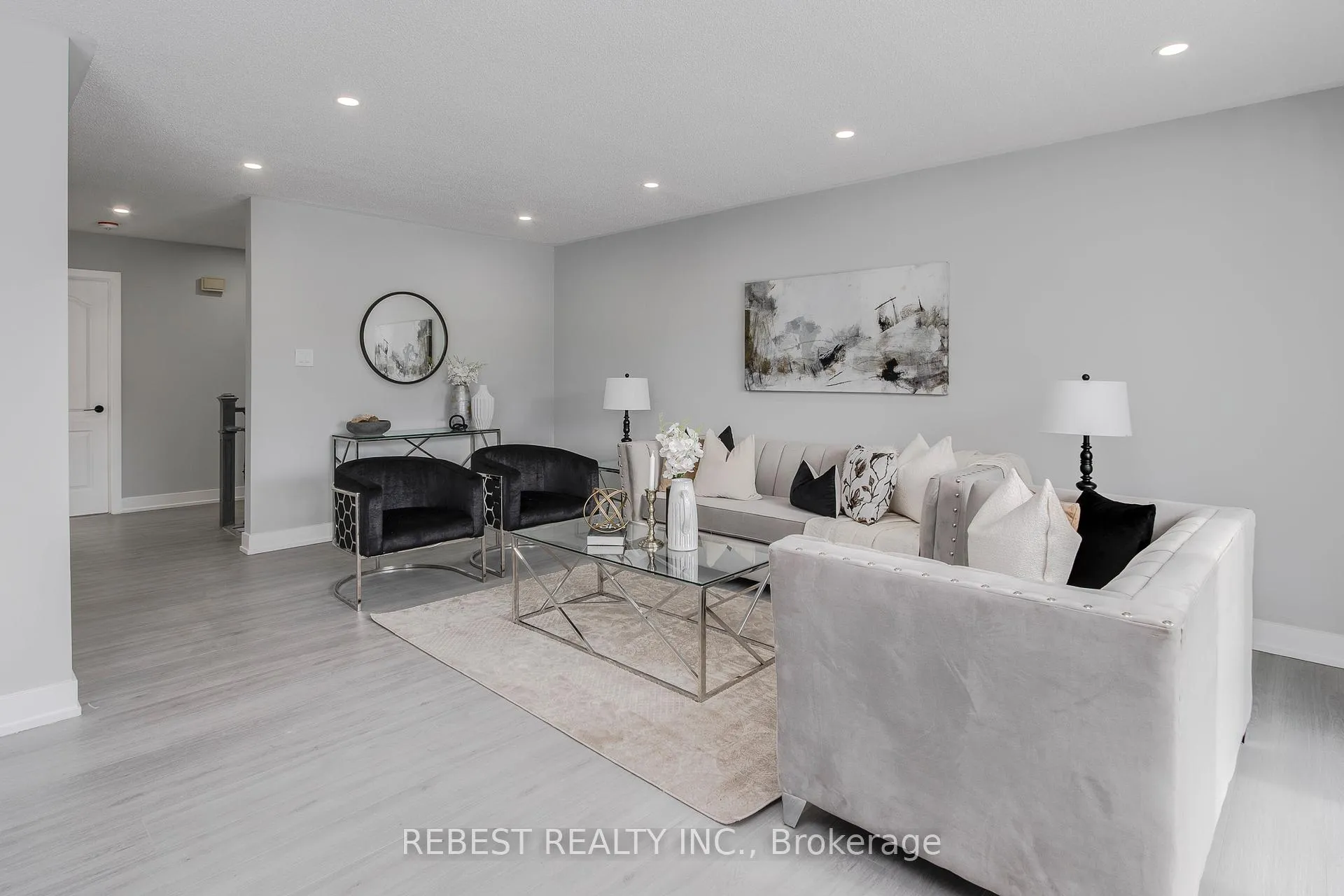 Photo 7 of Unit Main Floor, 92 Lillian Crescent, Barrie, Sunnidale — HOMEH