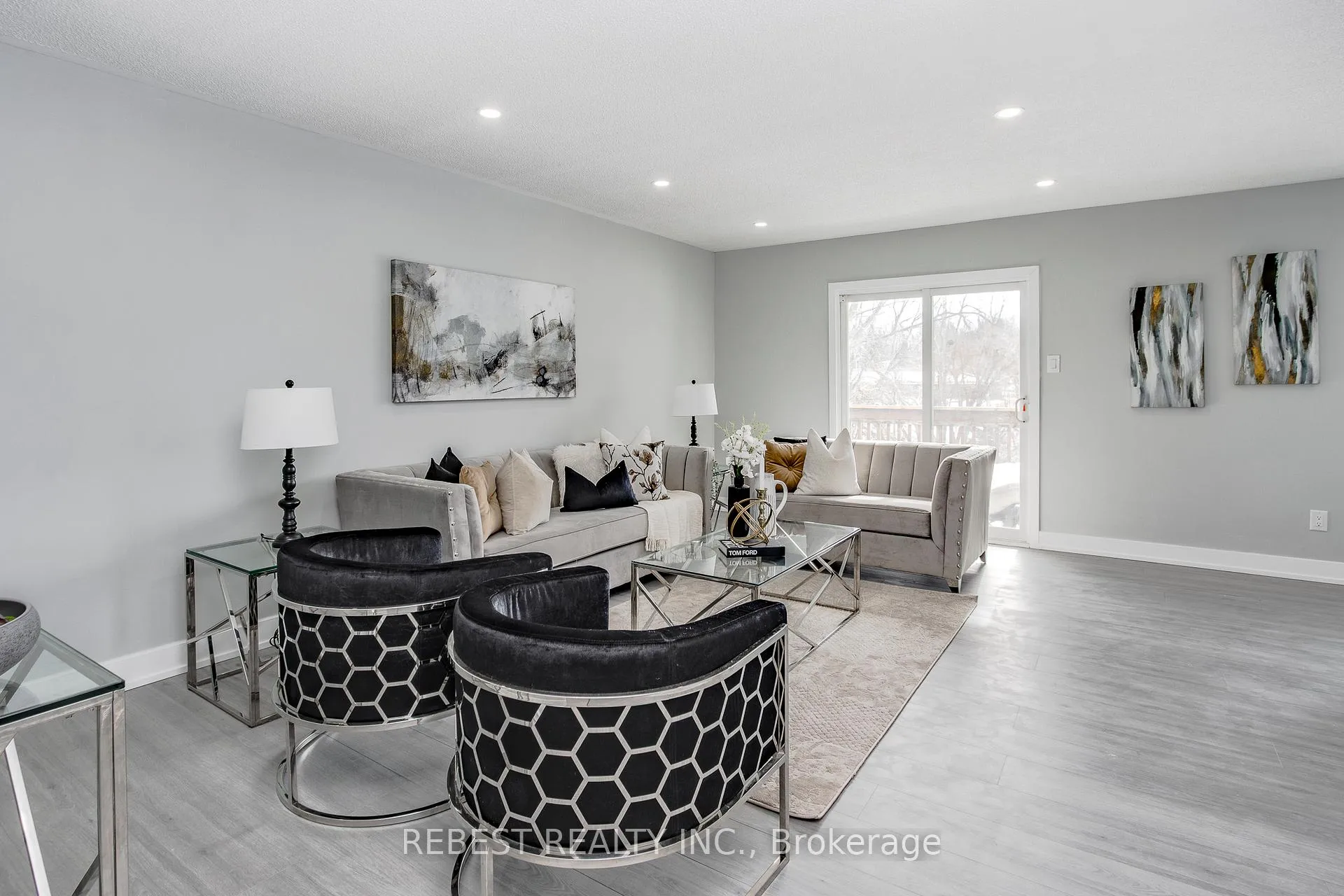 Photo 8 of Unit Main Floor, 92 Lillian Crescent, Barrie, Sunnidale — HOMEH