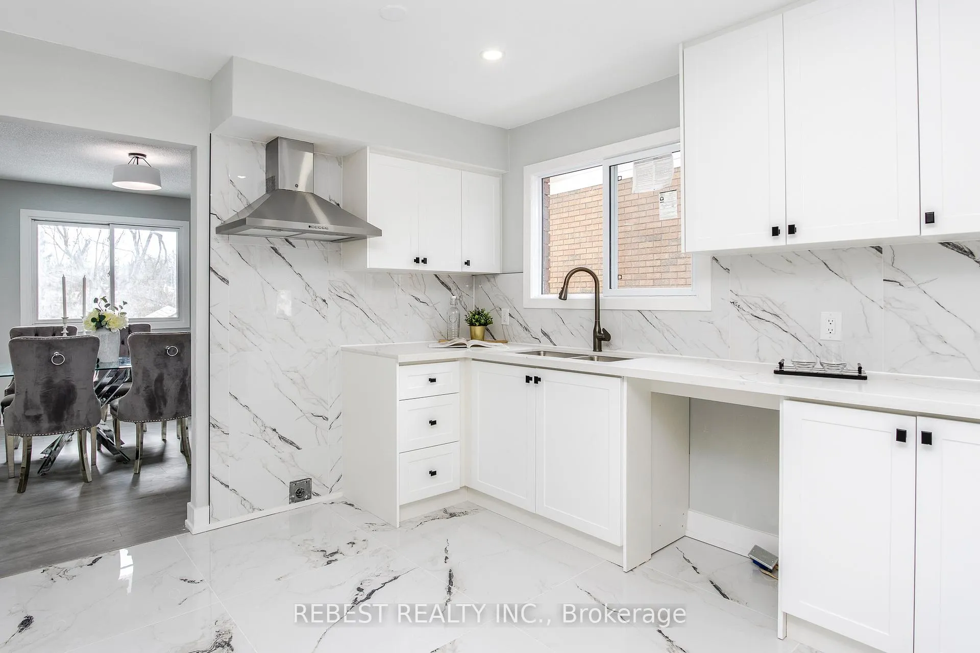 Photo 12 of Unit Main Floor, 92 Lillian Crescent, Barrie, Sunnidale — HOMEH