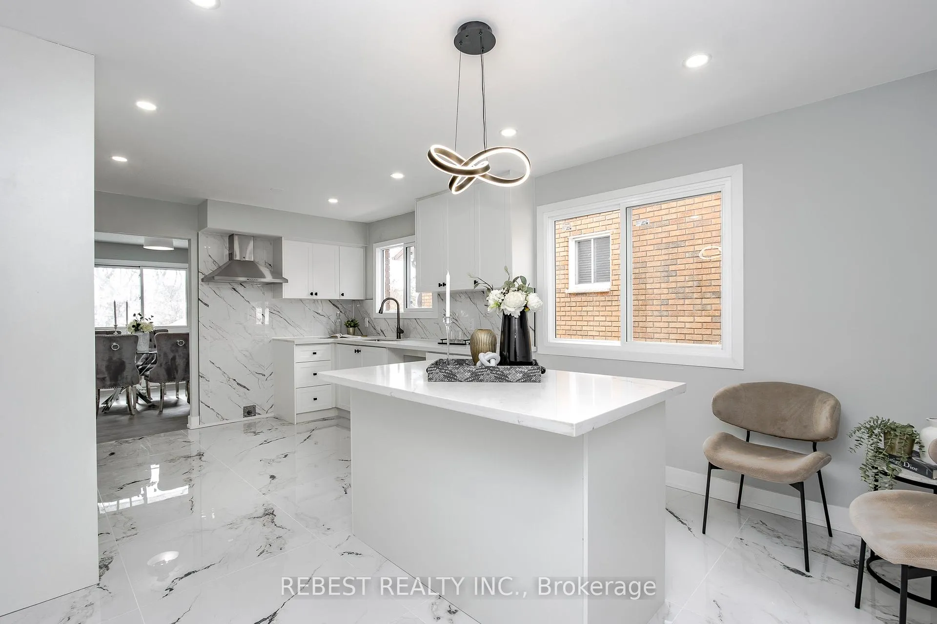 Photo 13 of Unit Main Floor, 92 Lillian Crescent, Barrie, Sunnidale — HOMEH