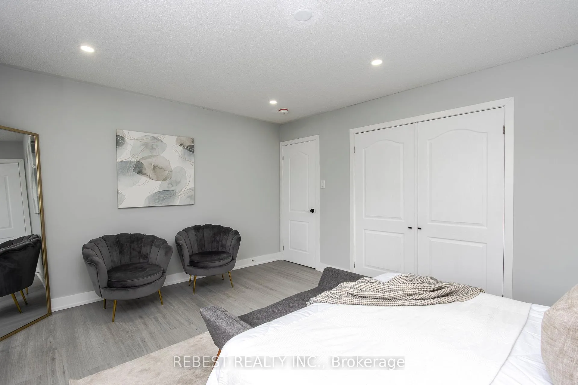 Photo 19 of Unit Main Floor, 92 Lillian Crescent, Barrie, Sunnidale — HOMEH