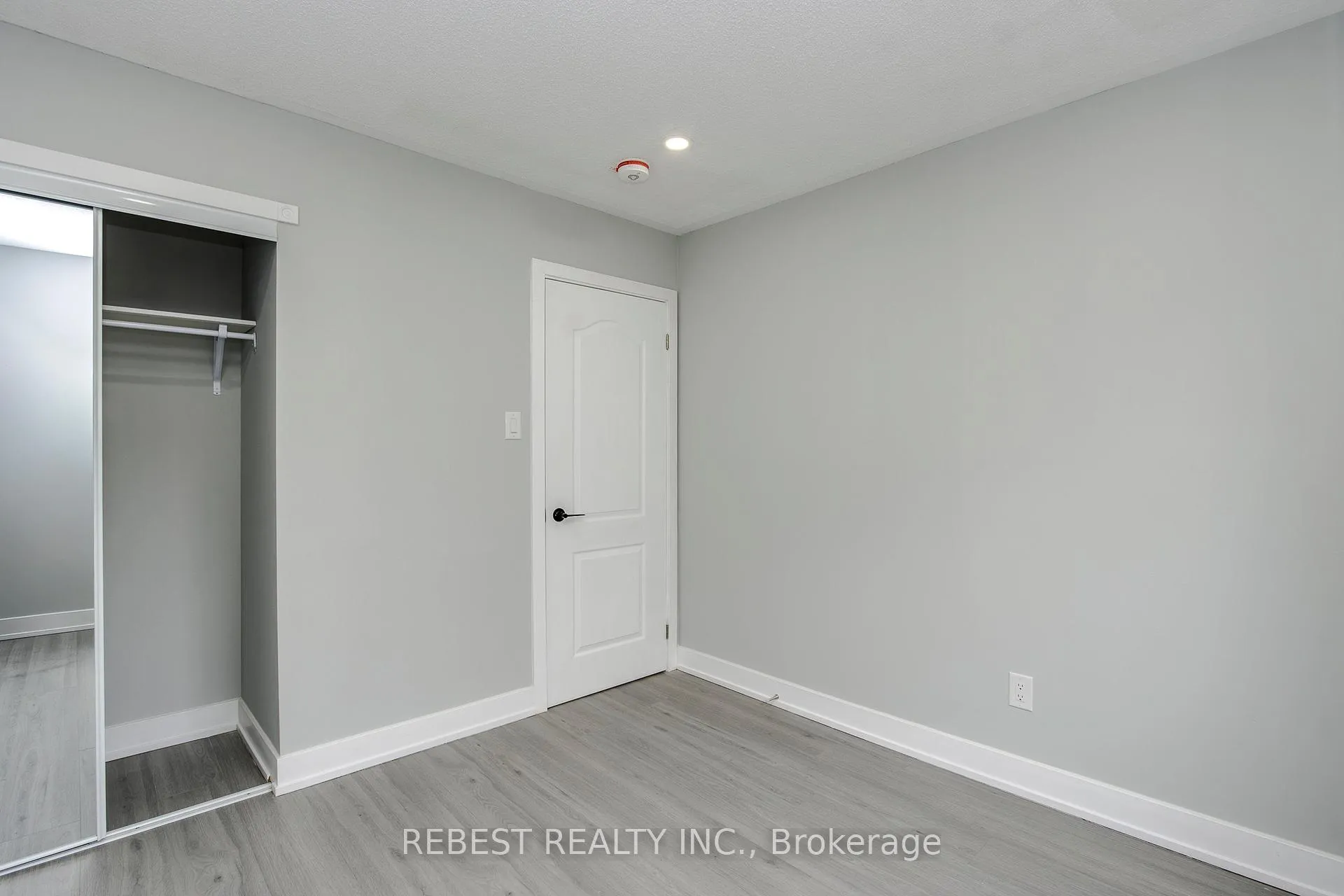 Photo 23 of Unit Main Floor, 92 Lillian Crescent, Barrie, Sunnidale — HOMEH