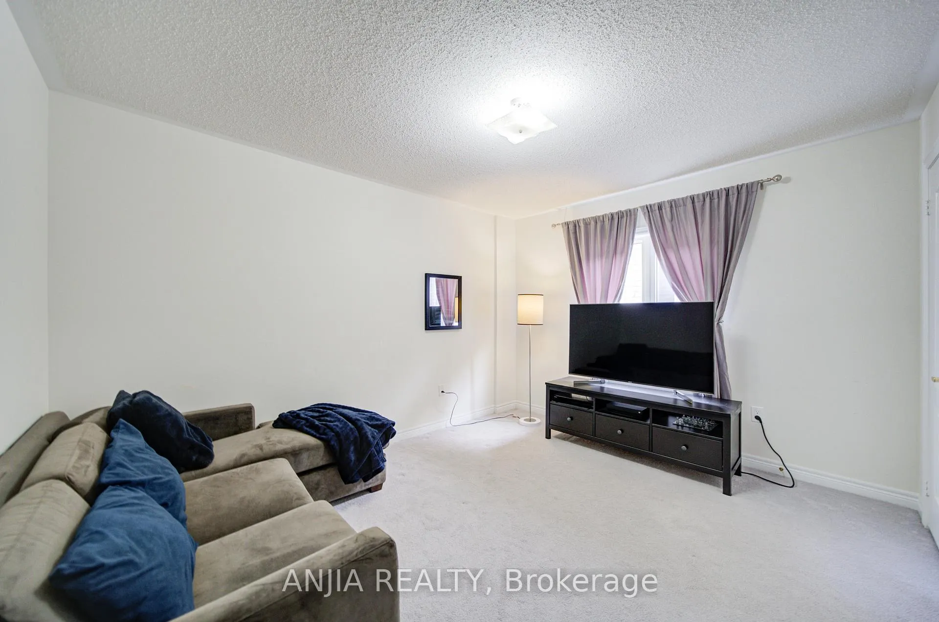 Photo 32 of 1165 Blencowe Crescent, Newmarket, Stonehaven-Wyndham — HOMEH