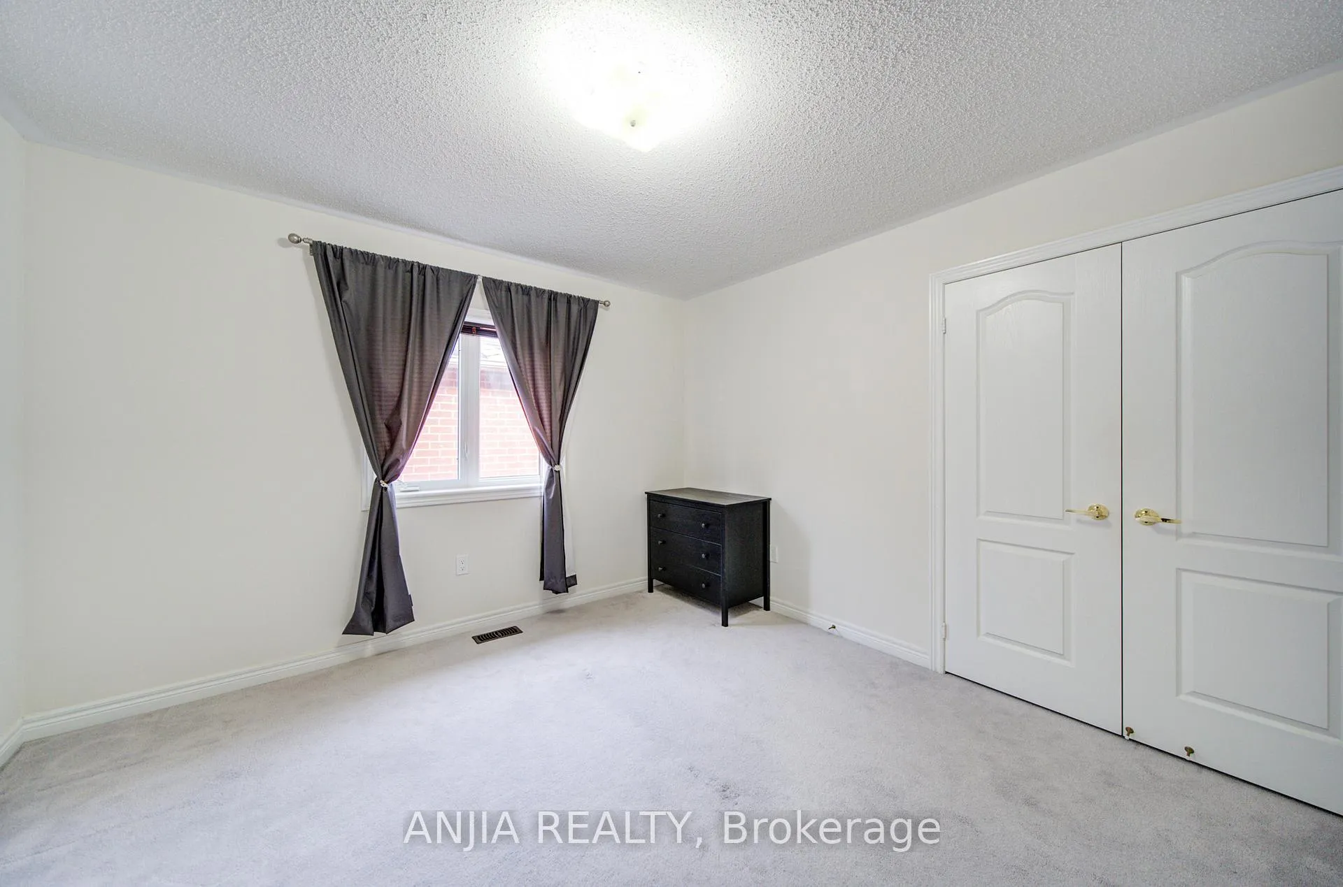 Photo 35 of 1165 Blencowe Crescent, Newmarket, Stonehaven-Wyndham — HOMEH